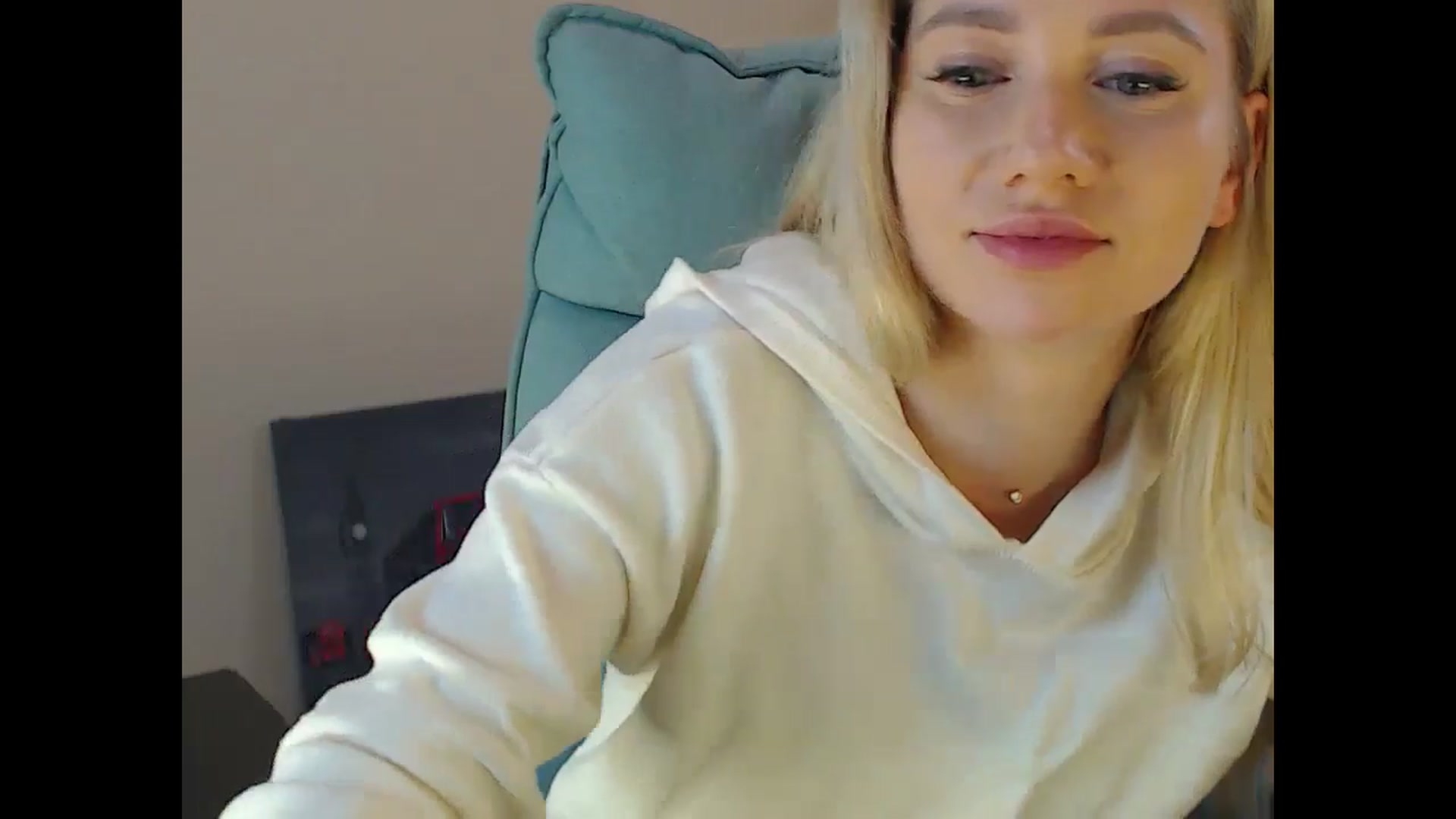 Gallery image thumbnail from Miss_Sylvia's myfreecams stream on, 12/07/2024, 20:16 image 19 of 20