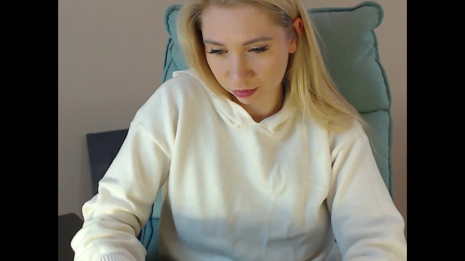 Gallery image thumbnail from Miss_Sylvia's myfreecams stream on, 12/07/2024, 20:16 image 2 of 20