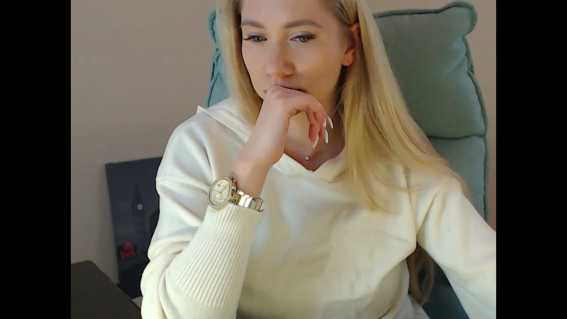 Gallery image thumbnail from Miss_Sylvia's myfreecams stream on, 12/07/2024, 20:16 image 15 of 20