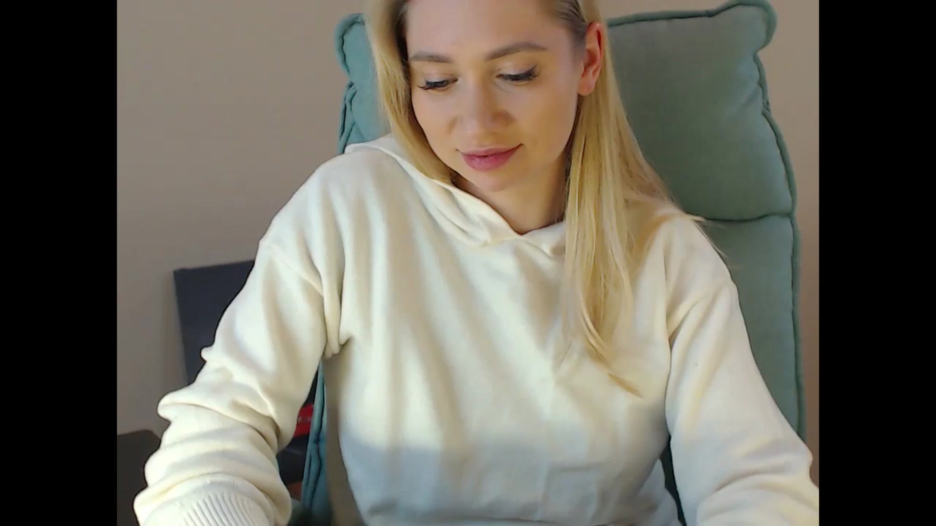 Gallery image thumbnail from Miss_Sylvia's myfreecams stream on, 12/07/2024, 21:01 image 6 of 20