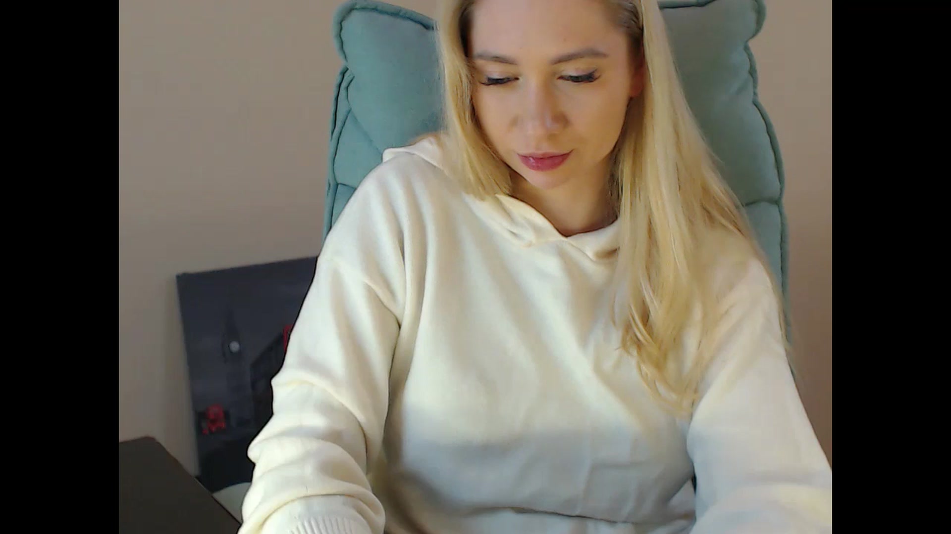 Gallery image thumbnail from Miss_Sylvia's myfreecams stream on, 12/07/2024, 21:01 image 9 of 20