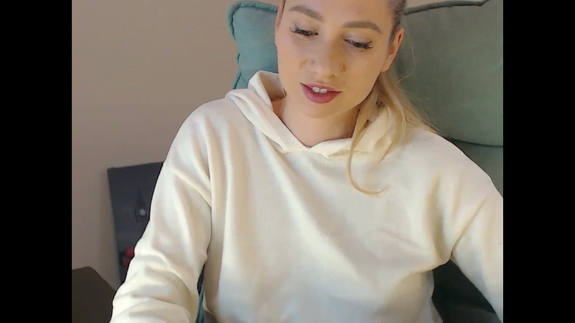 Gallery image thumbnail from Miss_Sylvia's myfreecams stream on, 12/11/2024, 18:56 image 5 of 20
