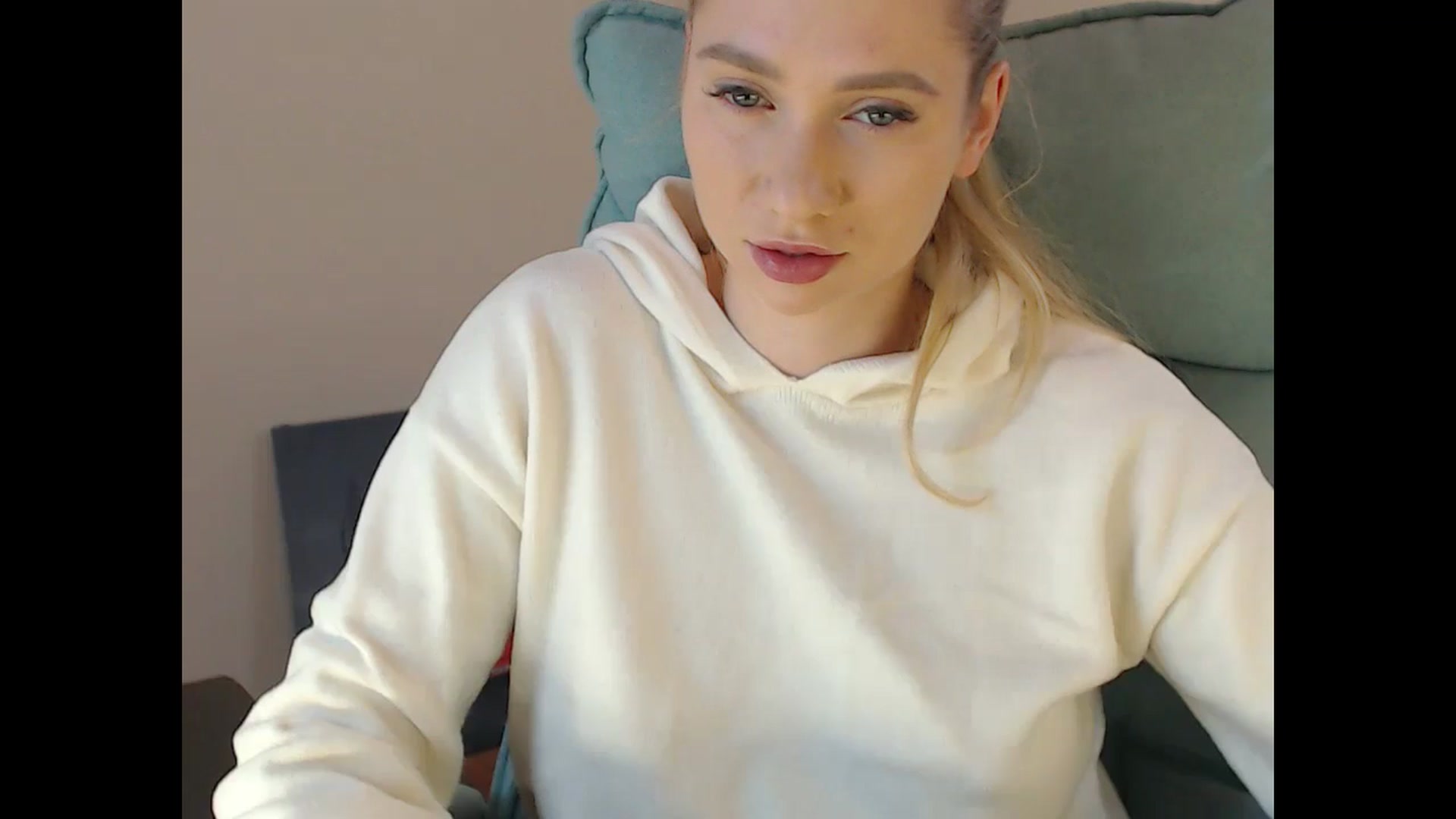 Gallery image thumbnail from Miss_Sylvia's myfreecams stream on, 12/11/2024, 18:56 image 8 of 20
