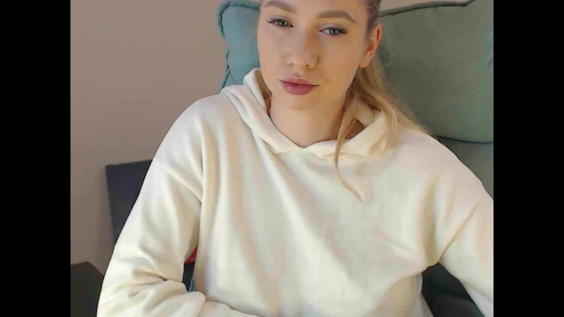 Gallery image thumbnail from Miss_Sylvia's myfreecams stream on, 12/11/2024, 18:56 image 16 of 20