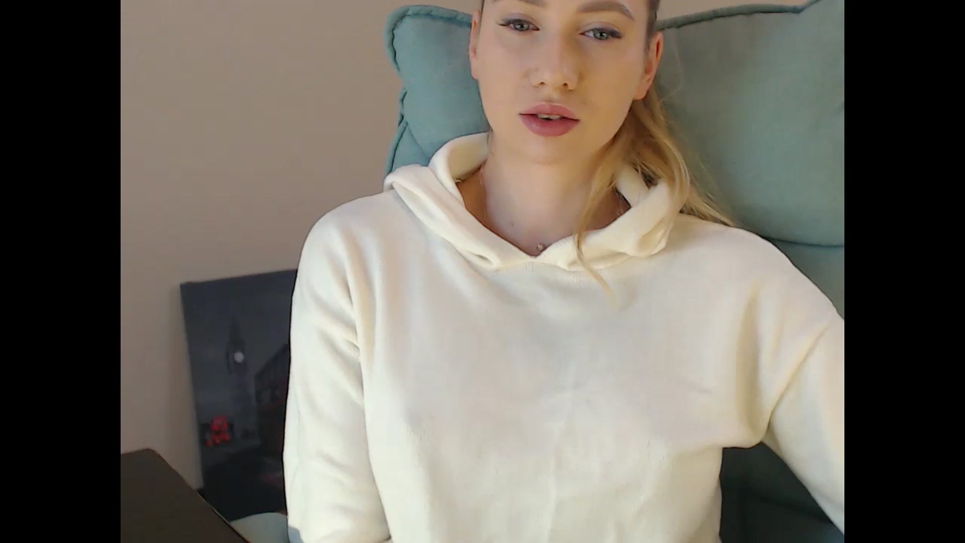 Gallery image thumbnail from Miss_Sylvia's myfreecams stream on, 12/11/2024, 18:56 image 18 of 20