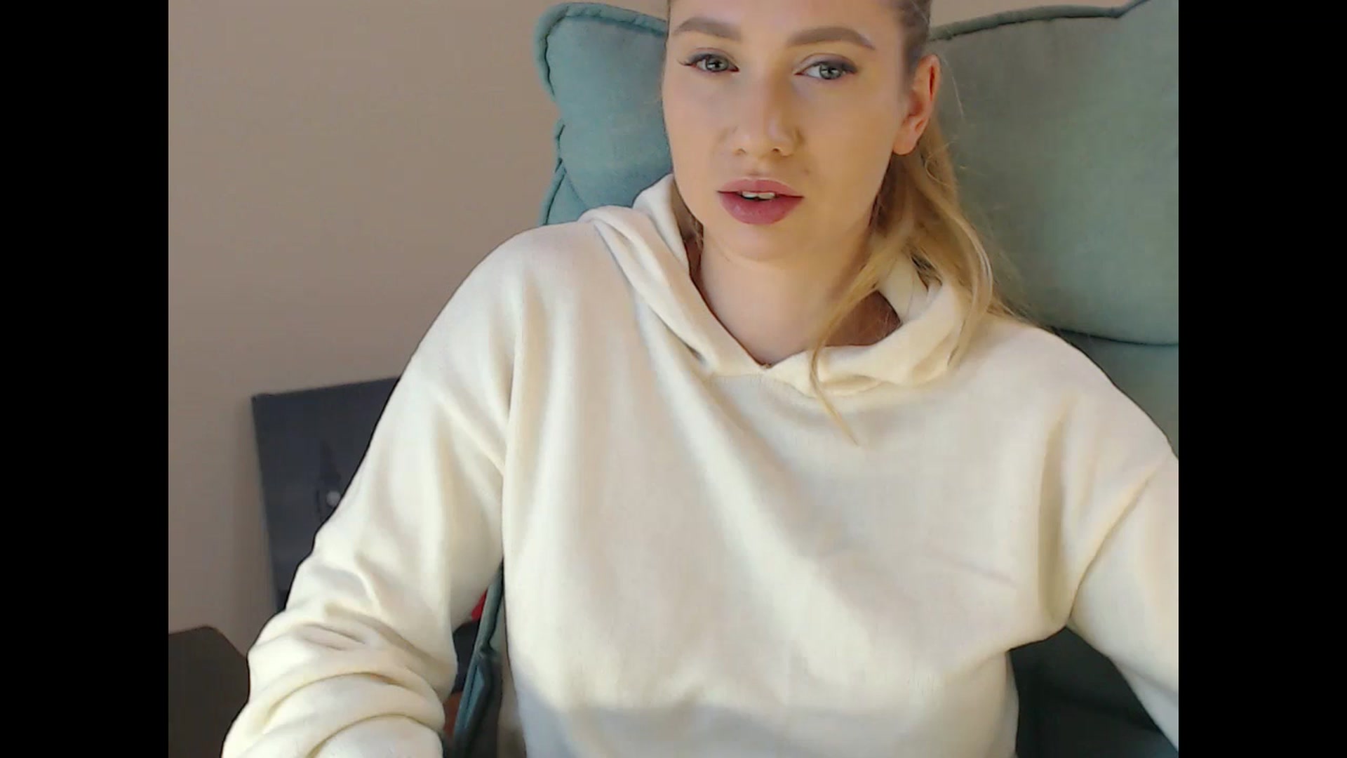 Gallery image thumbnail from Miss_Sylvia's myfreecams stream on, 12/11/2024, 18:56 image 20 of 20