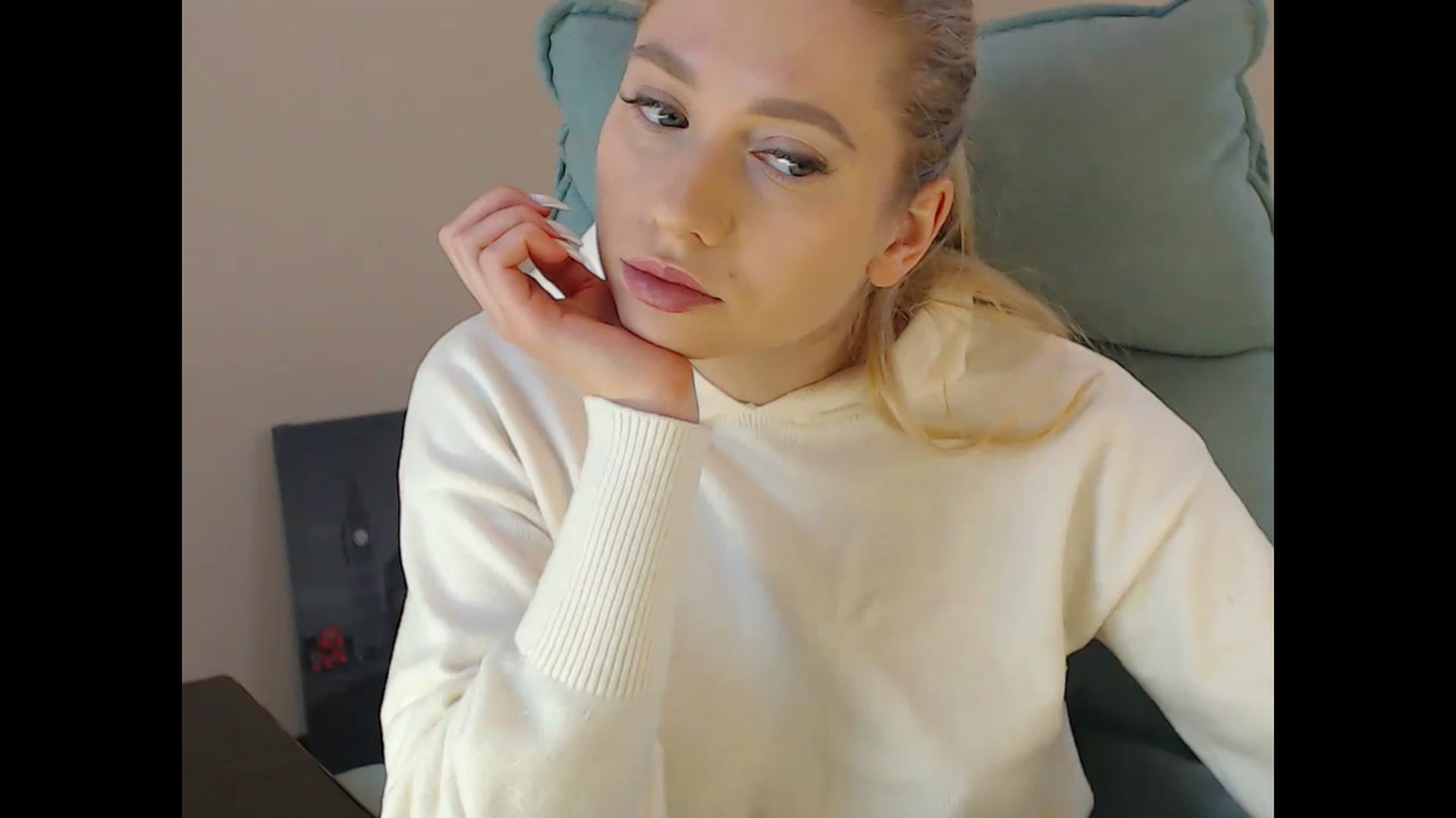 Gallery image thumbnail from Miss_Sylvia's myfreecams stream on, 12/11/2024, 18:56 image 2 of 20