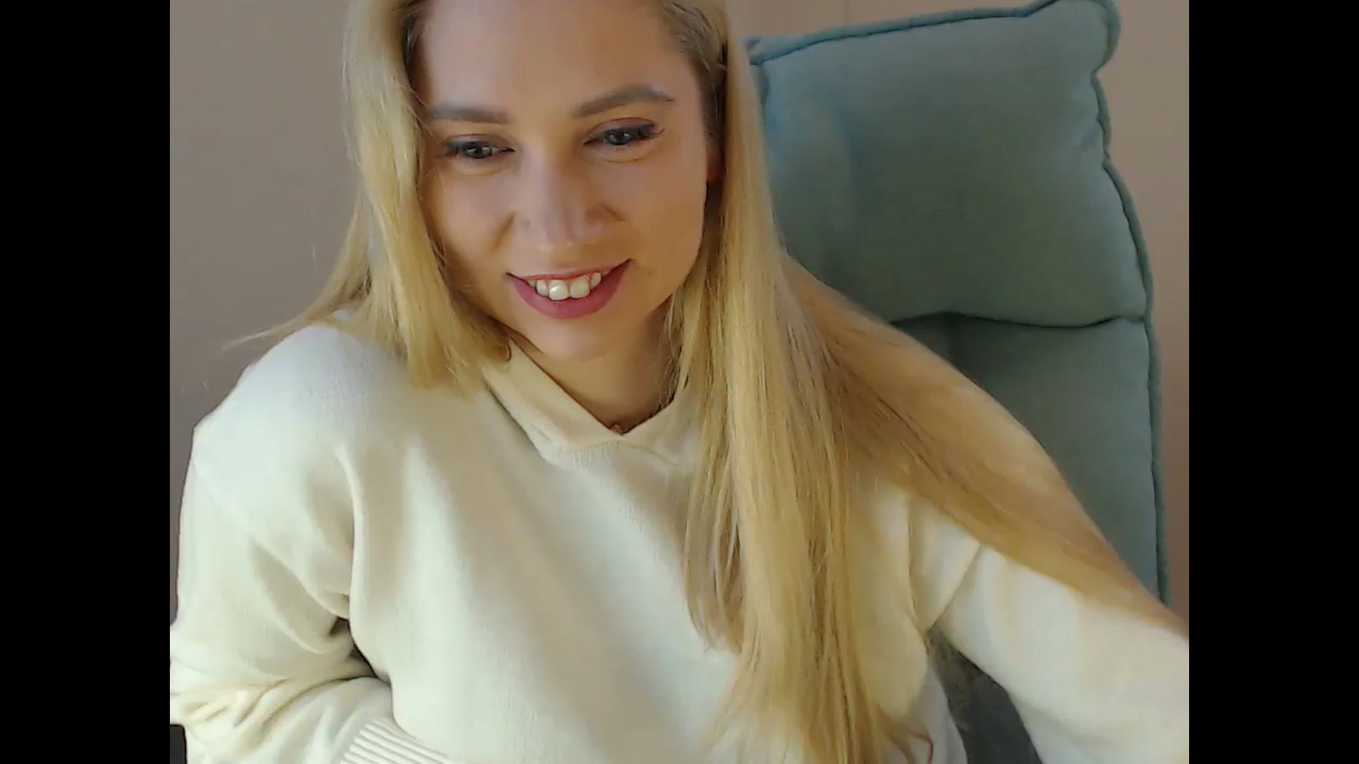 Gallery image thumbnail from Miss_Sylvia's myfreecams stream on, 12/14/2024, 19:26 image 2 of 20
