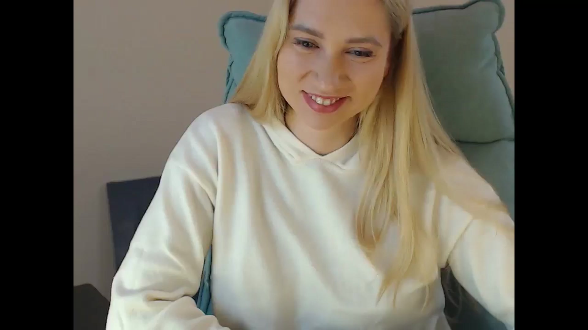 Gallery image thumbnail from Miss_Sylvia's myfreecams stream on, 12/14/2024, 19:26 image 1 of 20