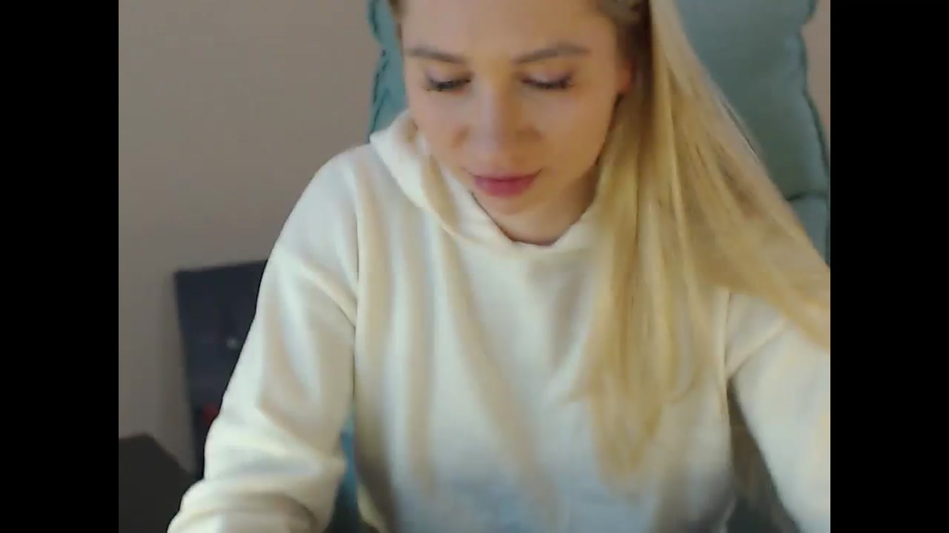 Gallery image thumbnail from Miss_Sylvia's myfreecams stream on, 12/14/2024, 21:17 image 5 of 20