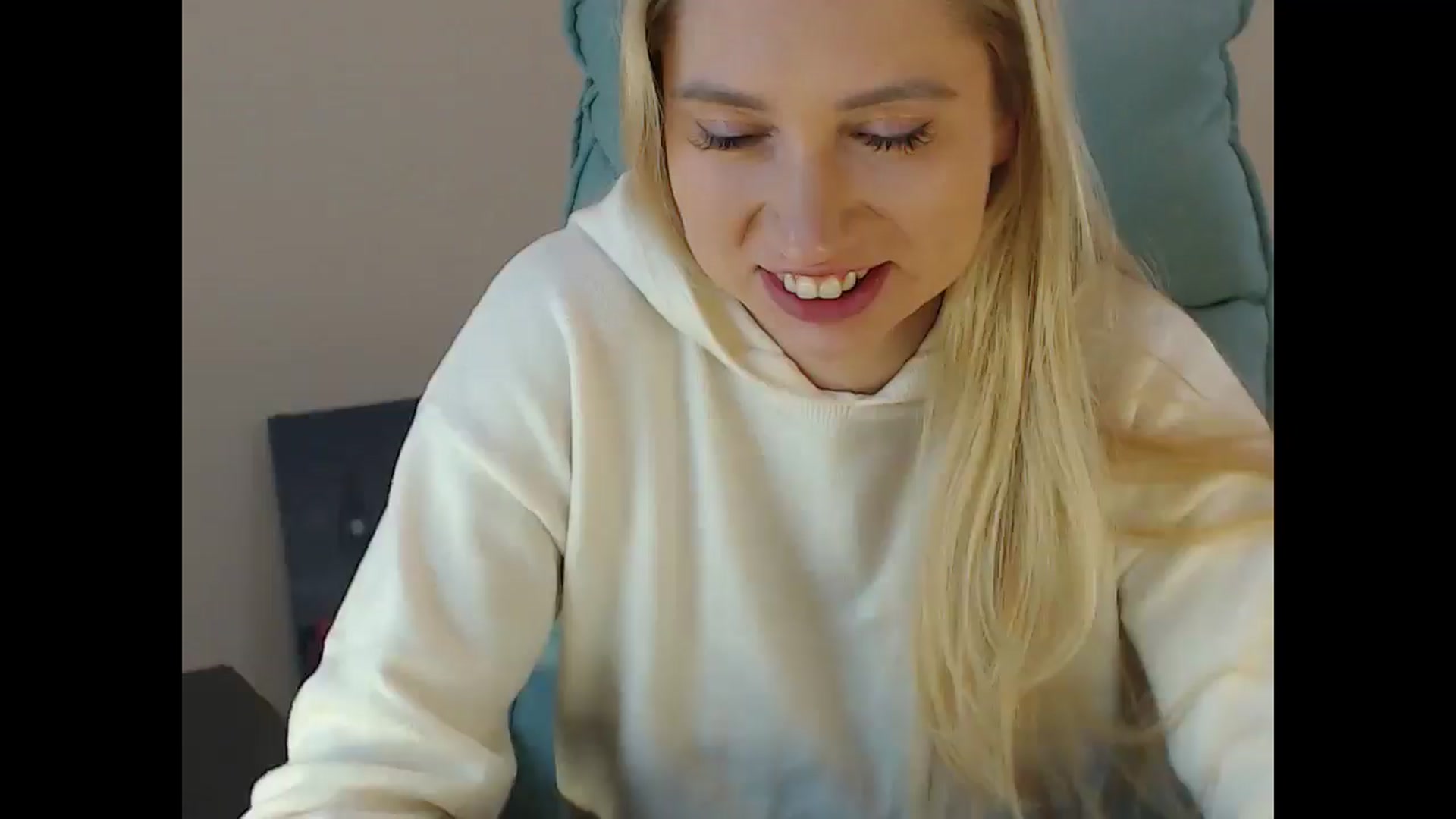 Gallery image thumbnail from Miss_Sylvia's myfreecams stream on, 12/14/2024, 21:17 image 11 of 20