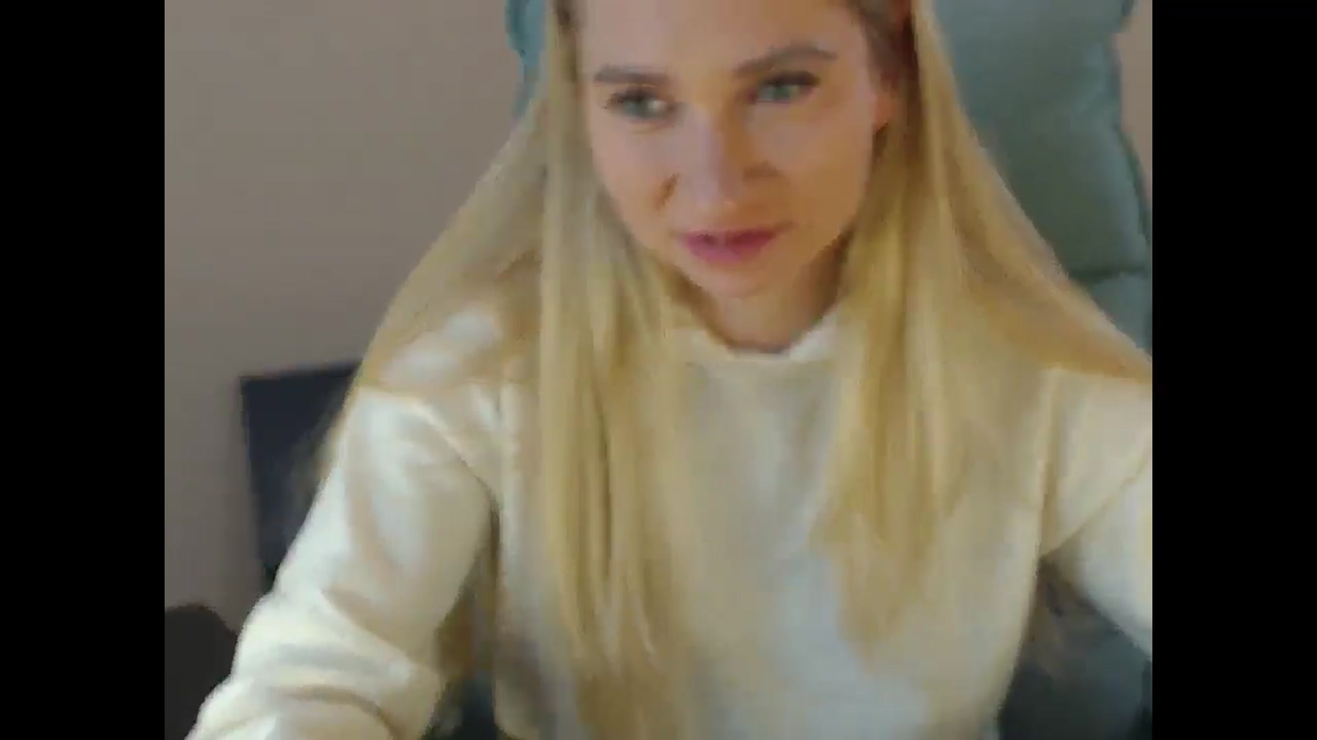 Gallery image thumbnail from Miss_Sylvia's myfreecams stream on, 12/14/2024, 21:17 image 4 of 20