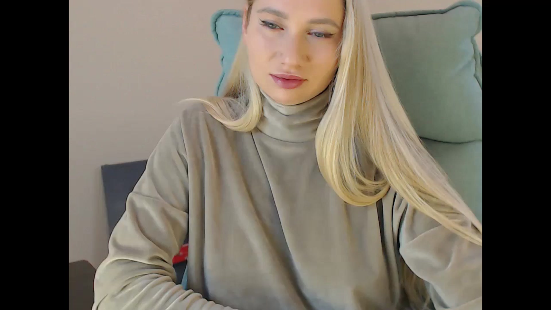 Gallery image thumbnail from Miss_Sylvia's myfreecams stream on, 12/15/2024, 17:58 image 2 of 20