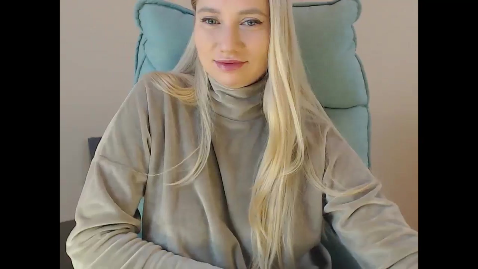 Gallery image thumbnail from Miss_Sylvia's myfreecams stream on, 12/15/2024, 17:58 image 6 of 20
