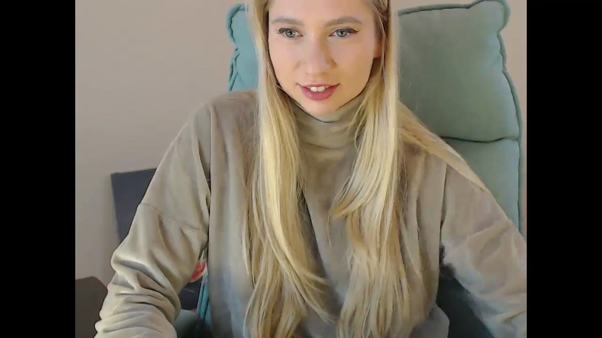 Gallery image thumbnail from Miss_Sylvia's myfreecams stream on, 12/15/2024, 17:58 image 14 of 20