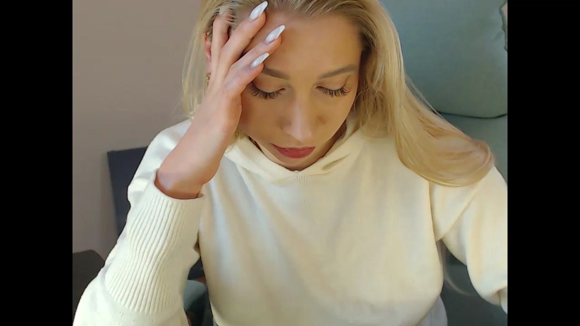 Gallery image thumbnail from Miss_Sylvia's myfreecams stream on, 12/16/2024, 19:42 image 5 of 20