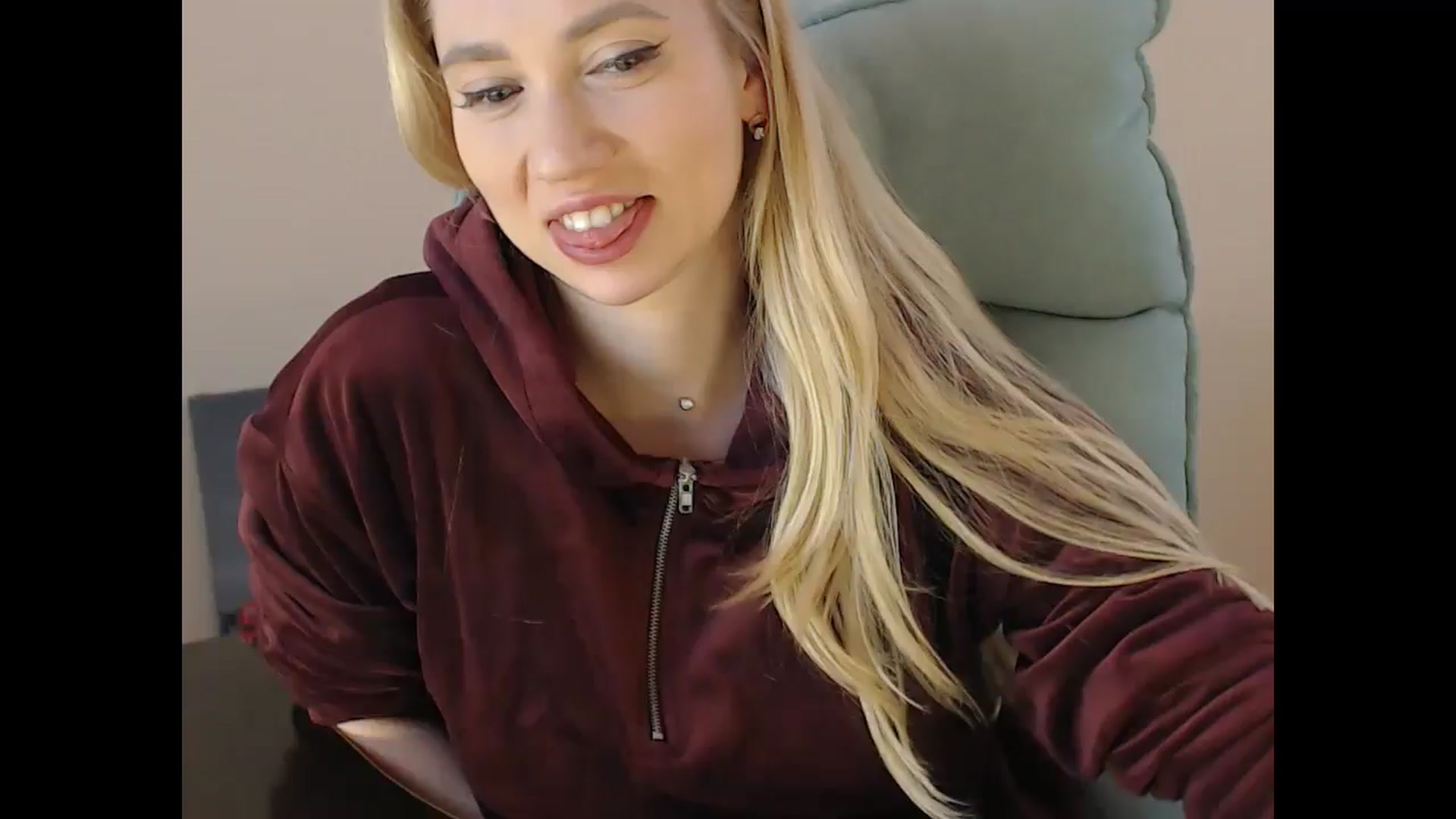 Gallery image thumbnail from Miss_Sylvia's myfreecams stream on, 12/17/2024, 17:29 image 16 of 20
