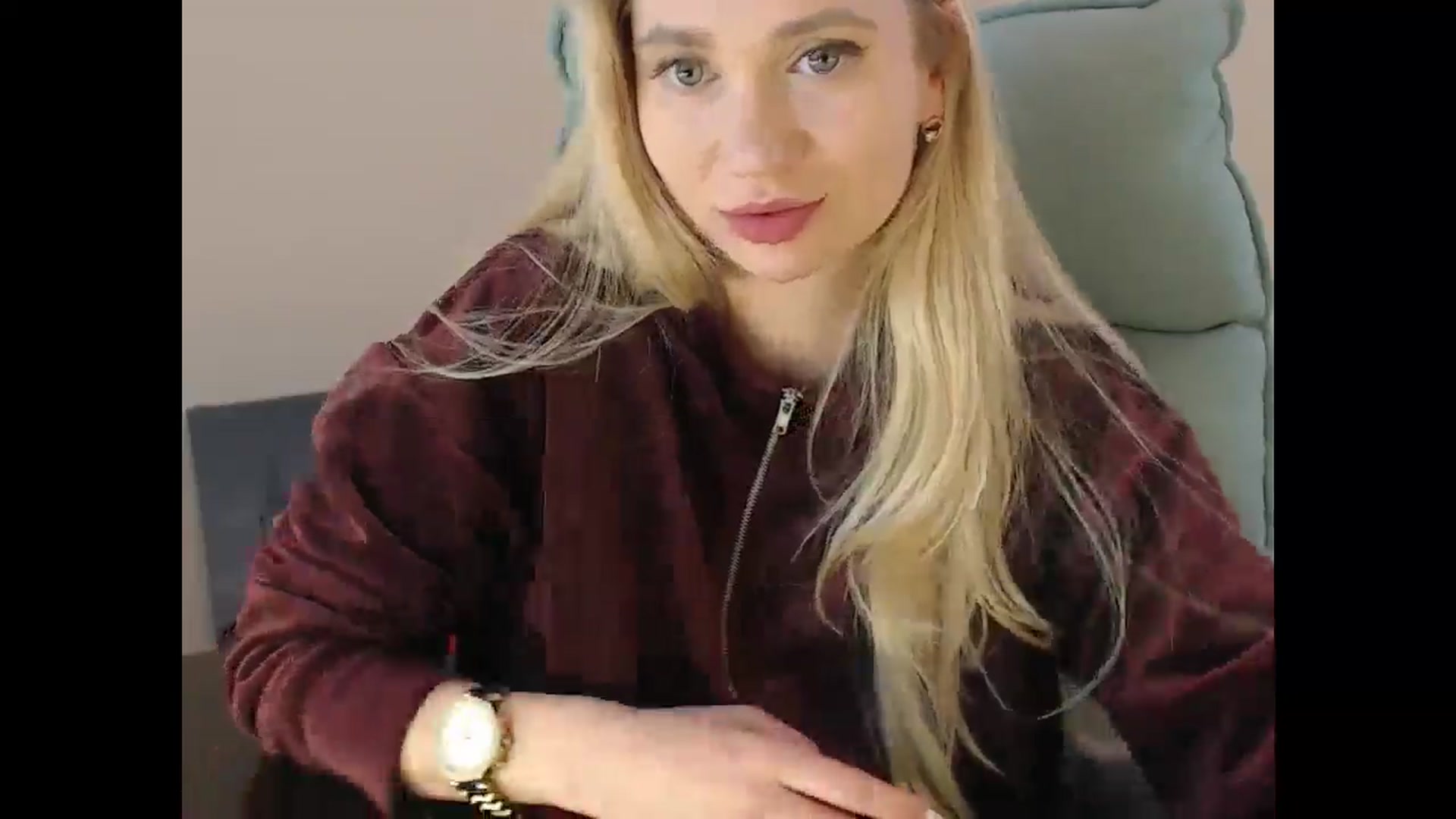 Gallery image thumbnail from Miss_Sylvia's myfreecams stream on, 12/17/2024, 18:36 image 19 of 20