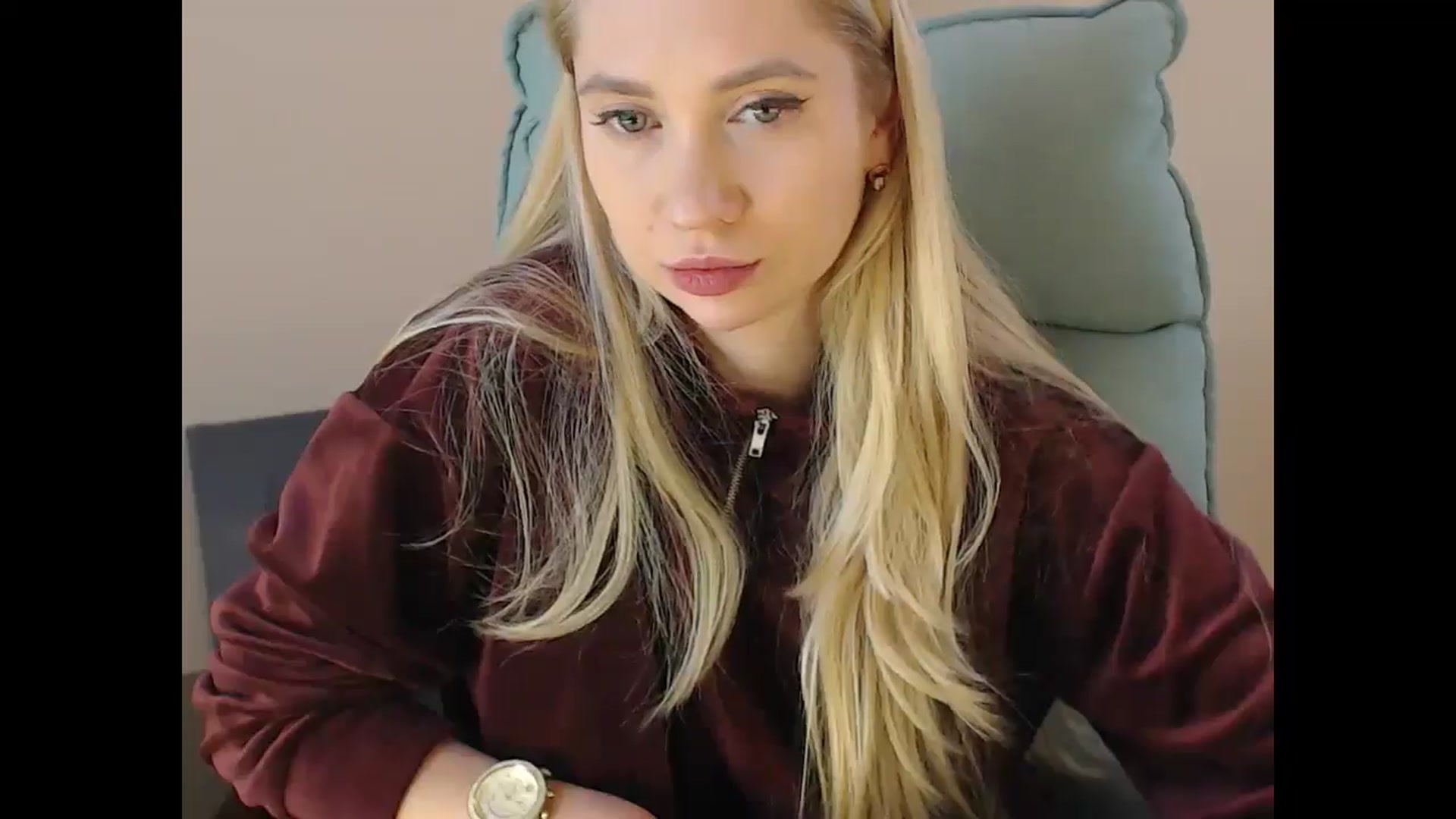 Gallery image thumbnail from Miss_Sylvia's myfreecams stream on, 12/17/2024, 18:36 image 12 of 20
