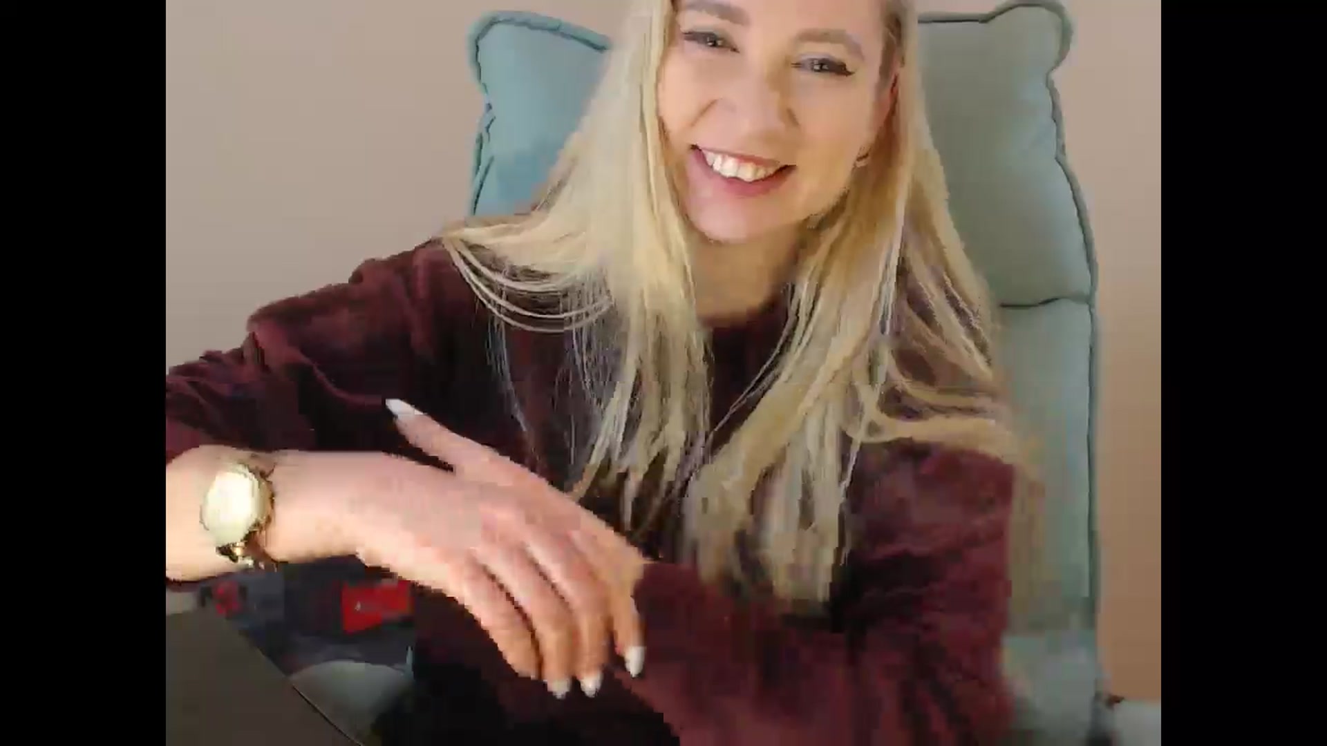 Gallery image thumbnail from Miss_Sylvia's myfreecams stream on, 12/17/2024, 18:36 image 7 of 20