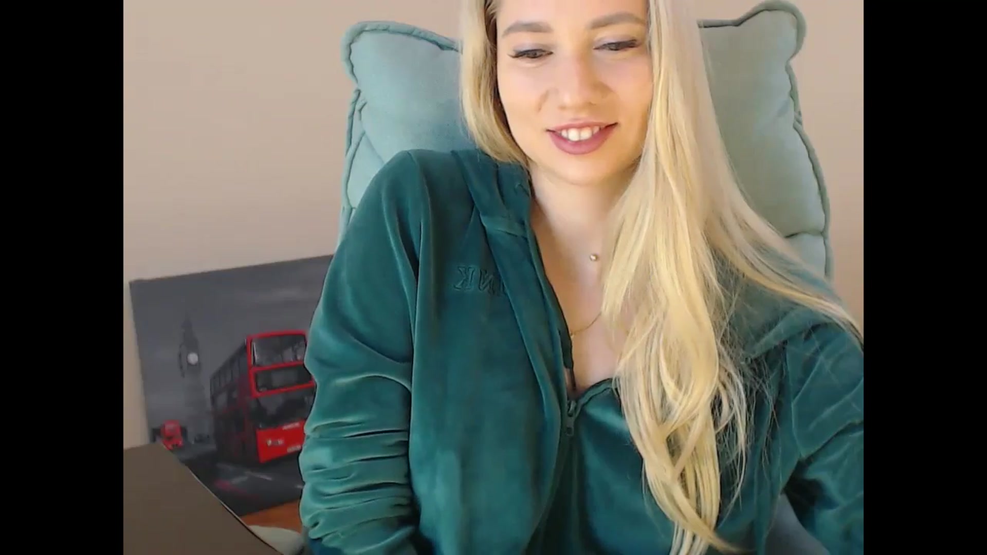 Gallery image thumbnail from Miss_Sylvia's myfreecams stream on, 12/18/2024, 15:48 image 15 of 20