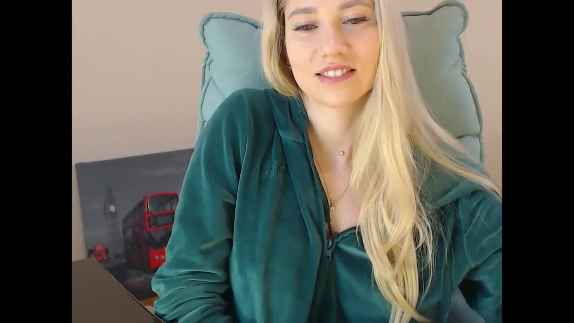Gallery image thumbnail from Miss_Sylvia's myfreecams stream on, 12/18/2024, 15:48 image 16 of 20