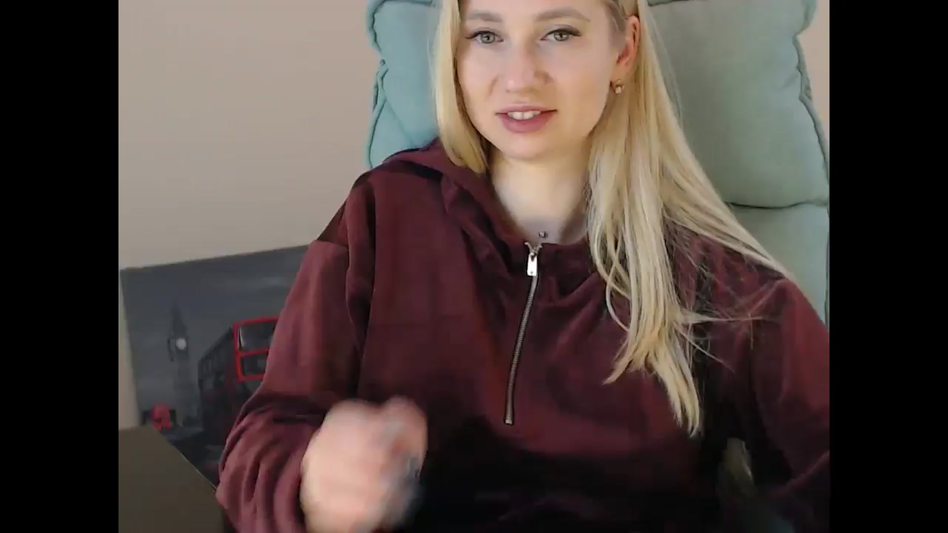 Gallery image thumbnail from Miss_Sylvia's myfreecams stream on, 12/19/2024, 21:12 image 10 of 20