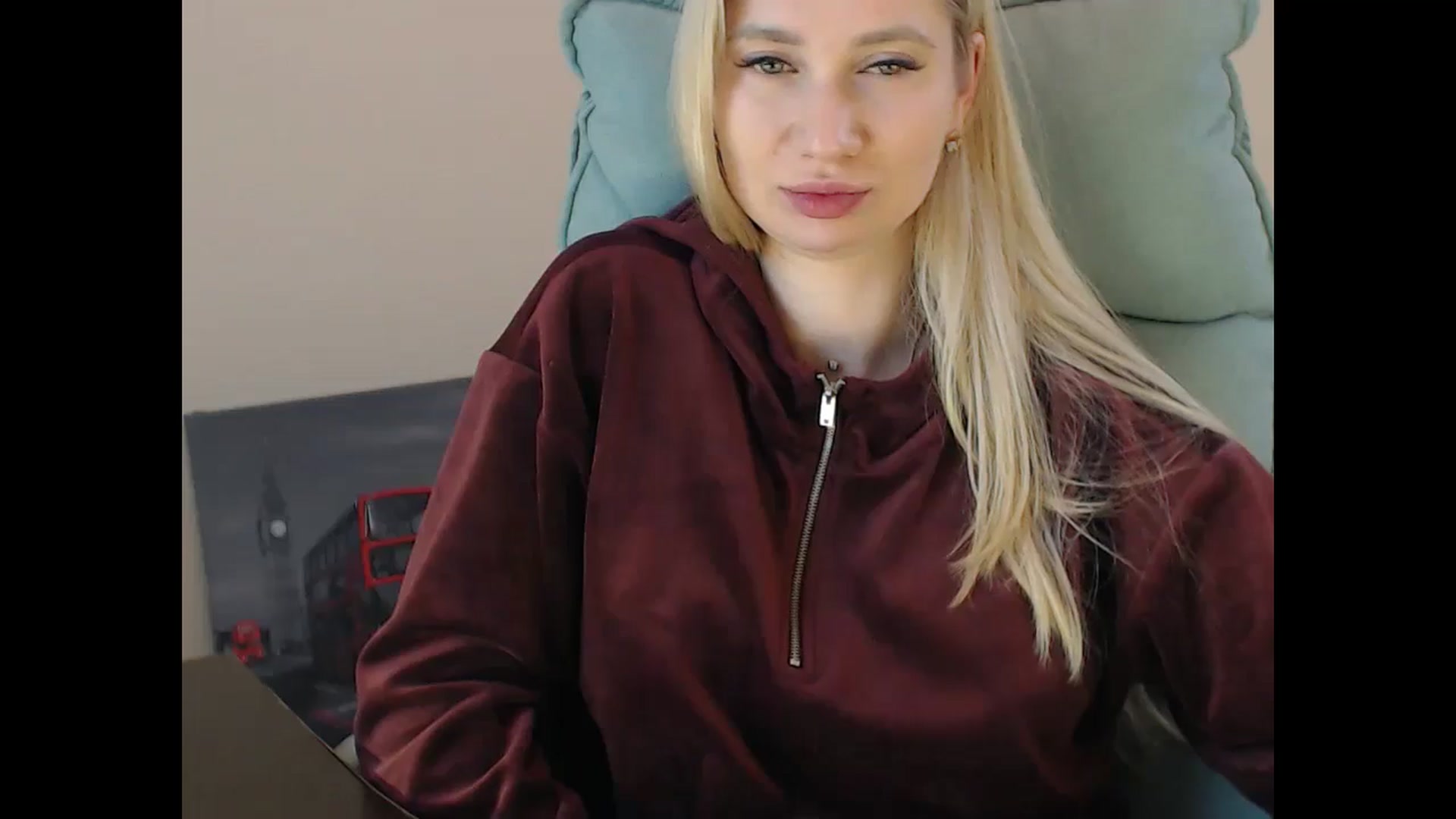 Gallery image thumbnail from Miss_Sylvia's myfreecams stream on, 12/19/2024, 21:12 image 8 of 20