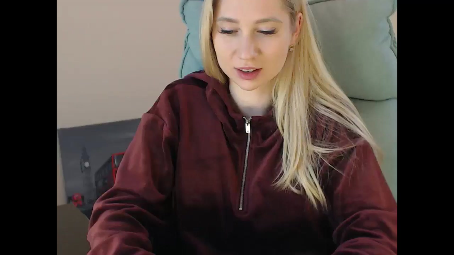 Gallery image thumbnail from Miss_Sylvia's myfreecams stream on, 12/19/2024, 21:12 image 6 of 20