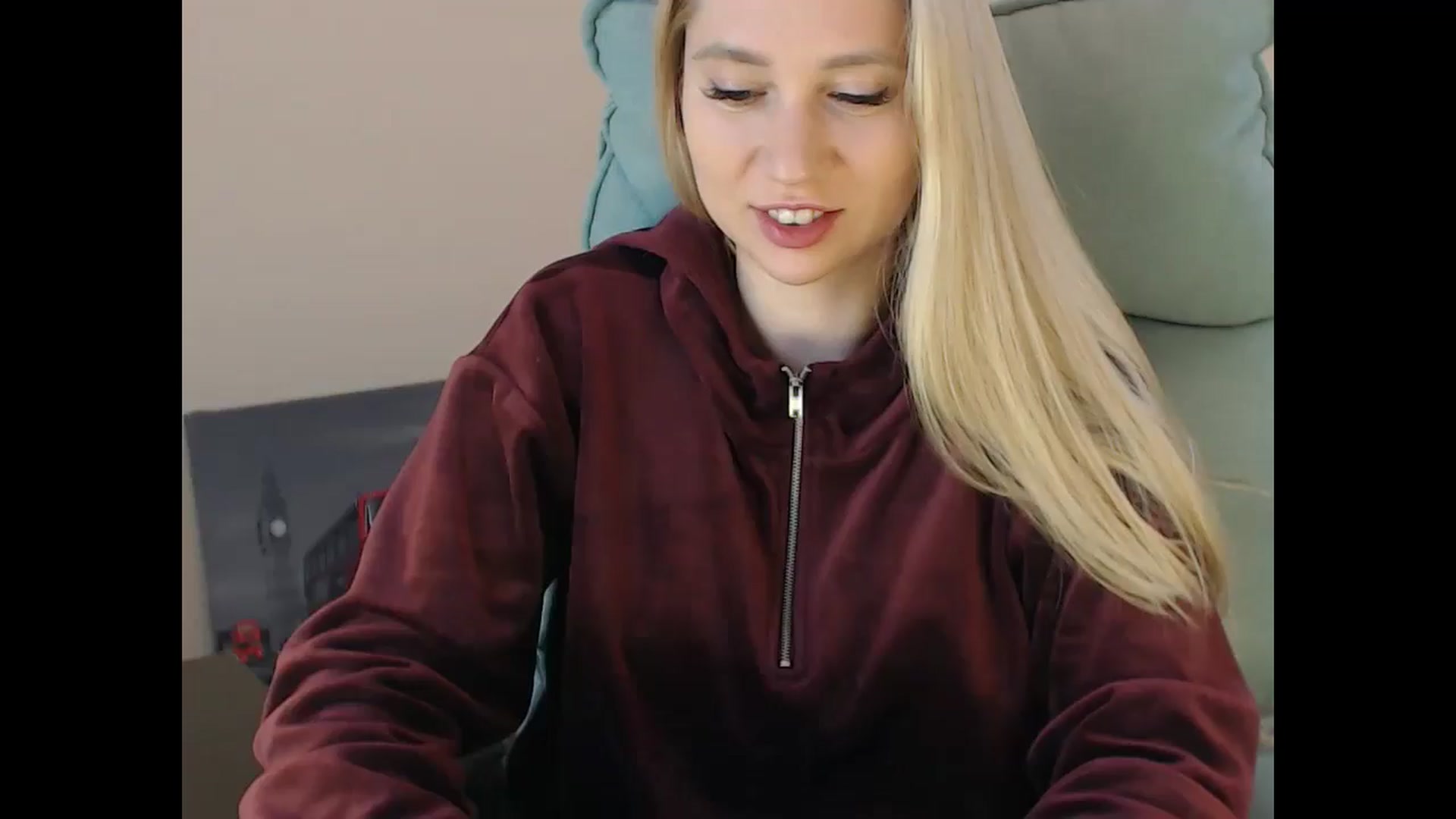 Gallery image thumbnail from Miss_Sylvia's myfreecams stream on, 12/19/2024, 21:12 image 1 of 20