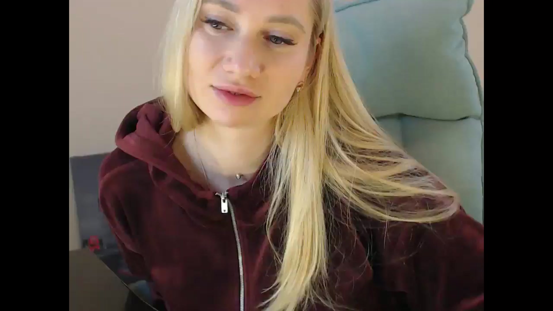 Gallery image thumbnail from Miss_Sylvia's myfreecams stream on, 12/19/2024, 21:12 image 13 of 20