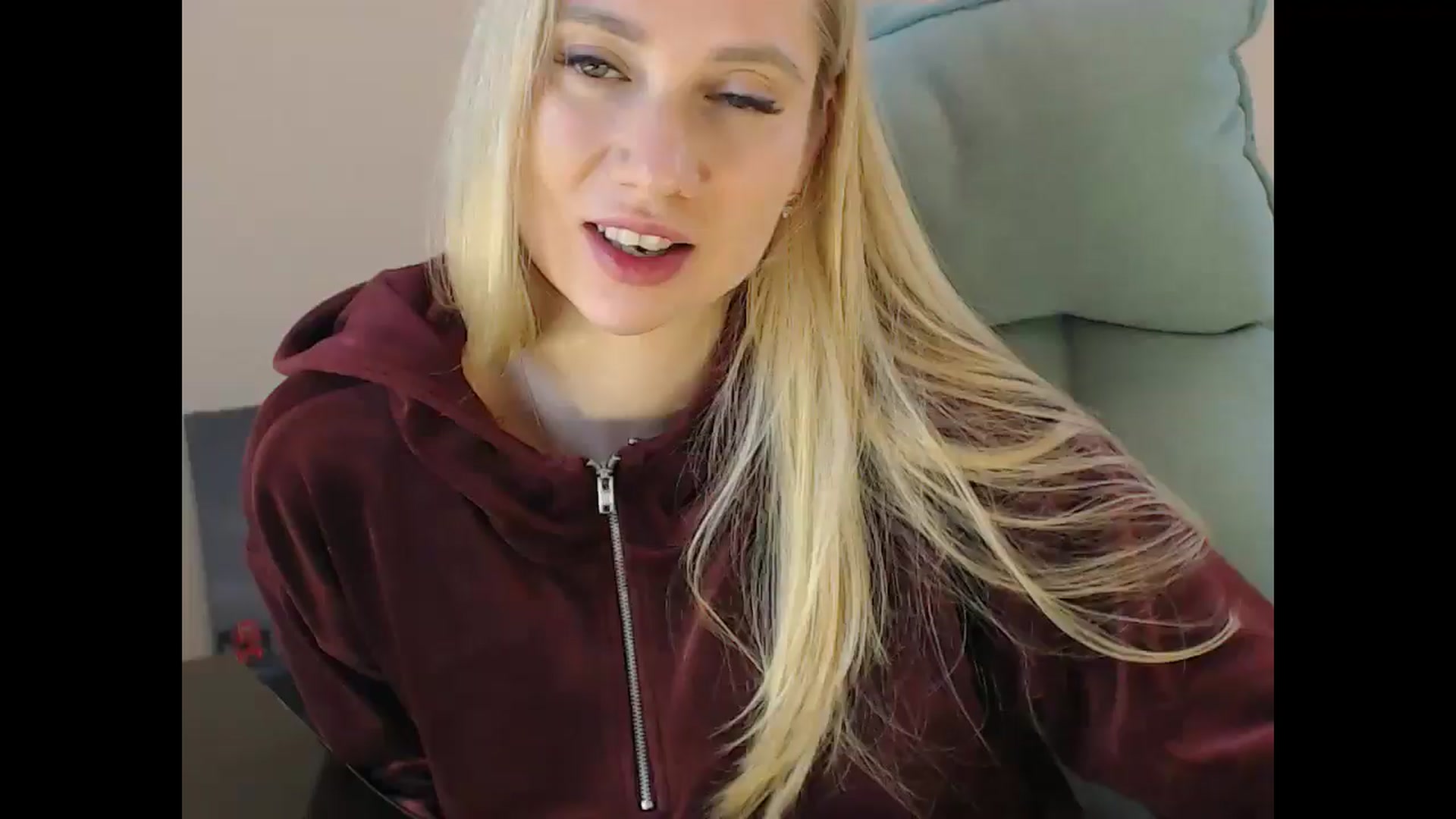 Gallery image thumbnail from Miss_Sylvia's myfreecams stream on, 12/19/2024, 21:12 image 19 of 20