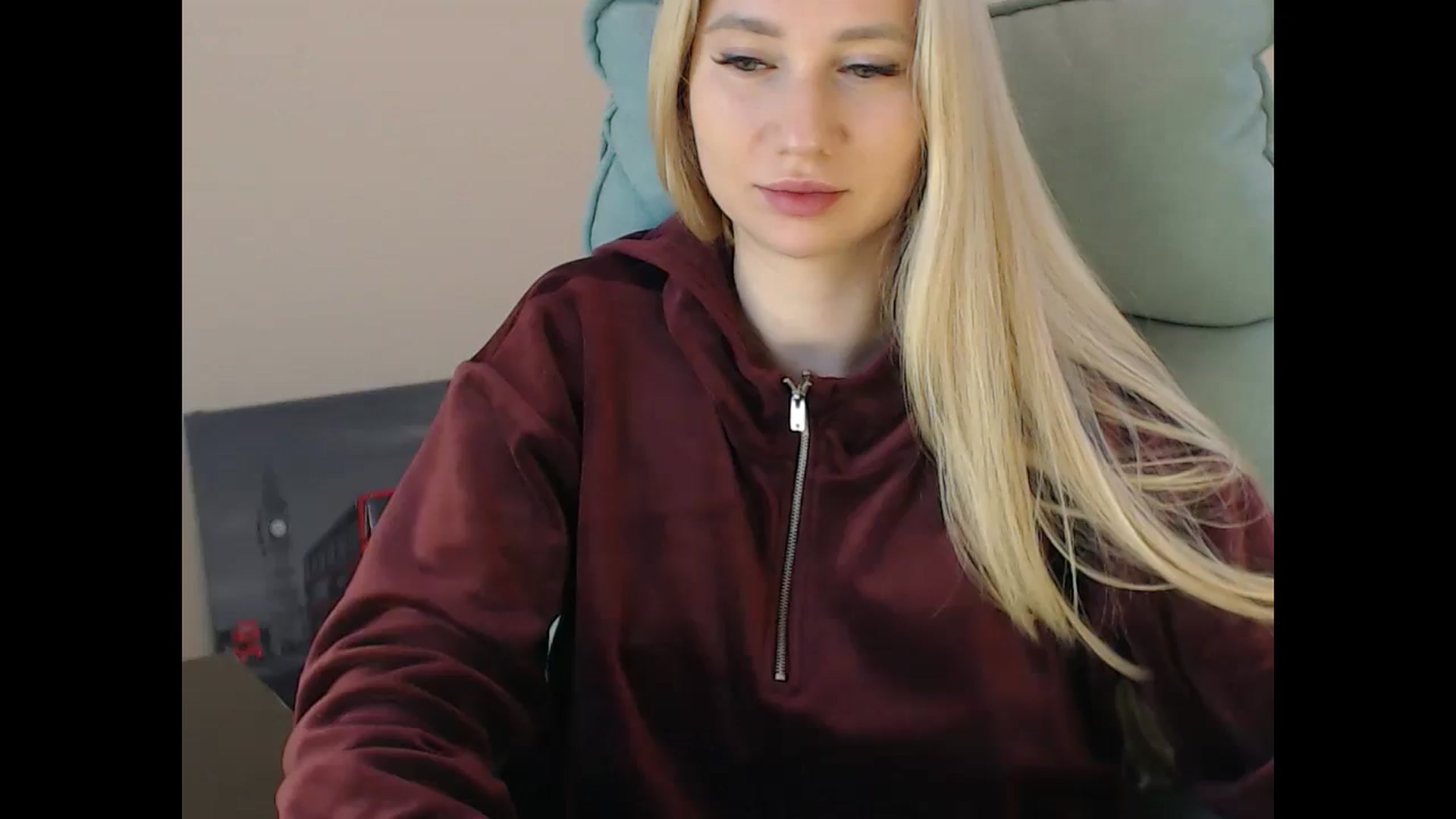 Gallery image thumbnail from Miss_Sylvia's myfreecams stream on, 12/19/2024, 21:12 image 3 of 20