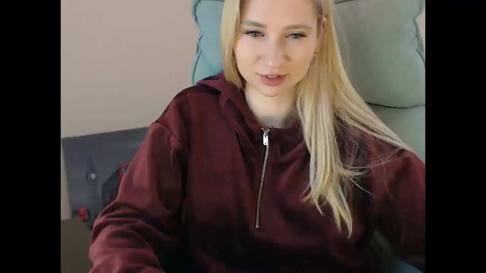 Gallery image thumbnail from Miss_Sylvia's myfreecams stream on, 12/19/2024, 21:12 image 7 of 20