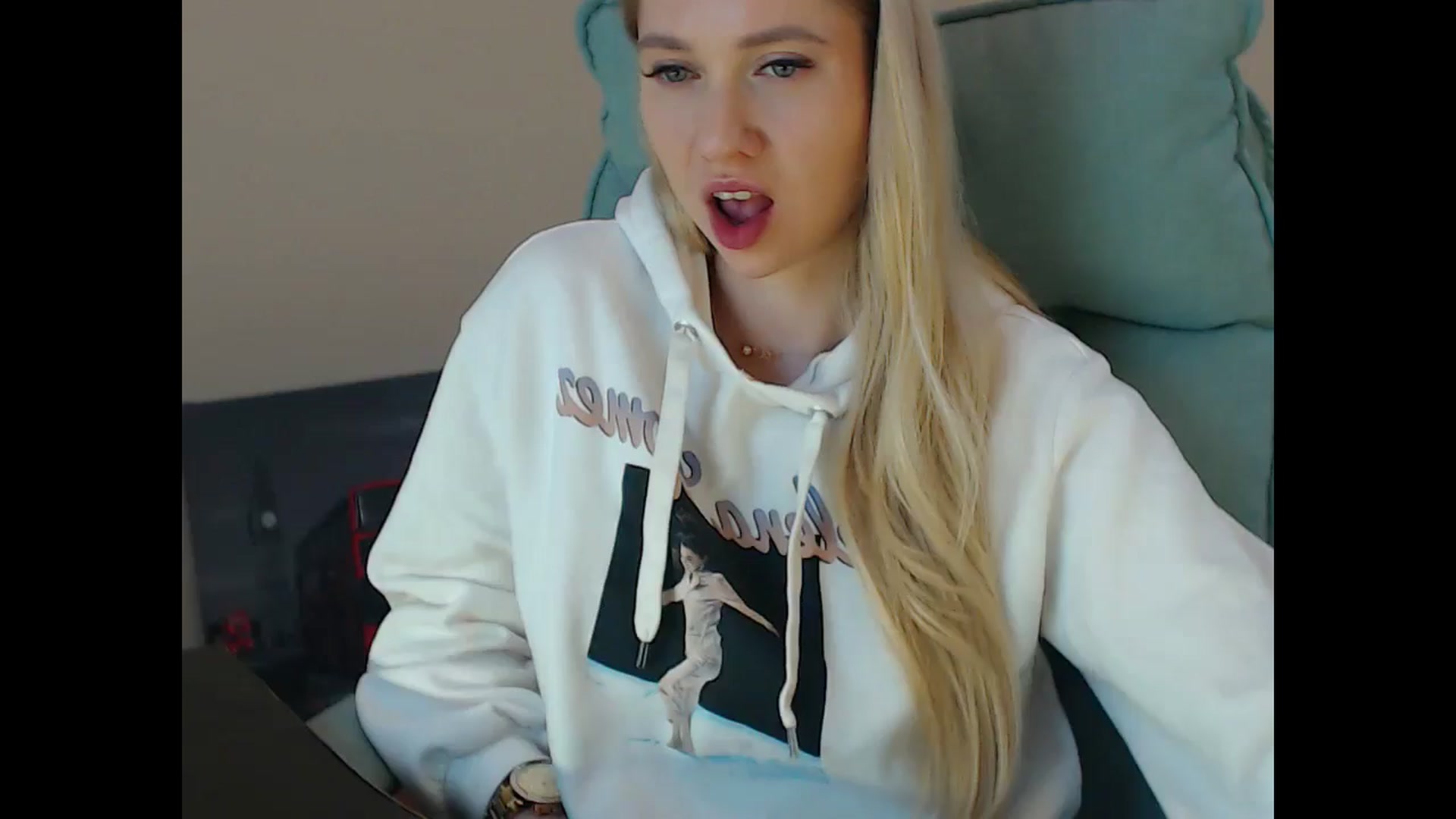 Gallery image thumbnail from Miss_Sylvia's myfreecams stream on, 12/20/2024, 19:39 image 9 of 20