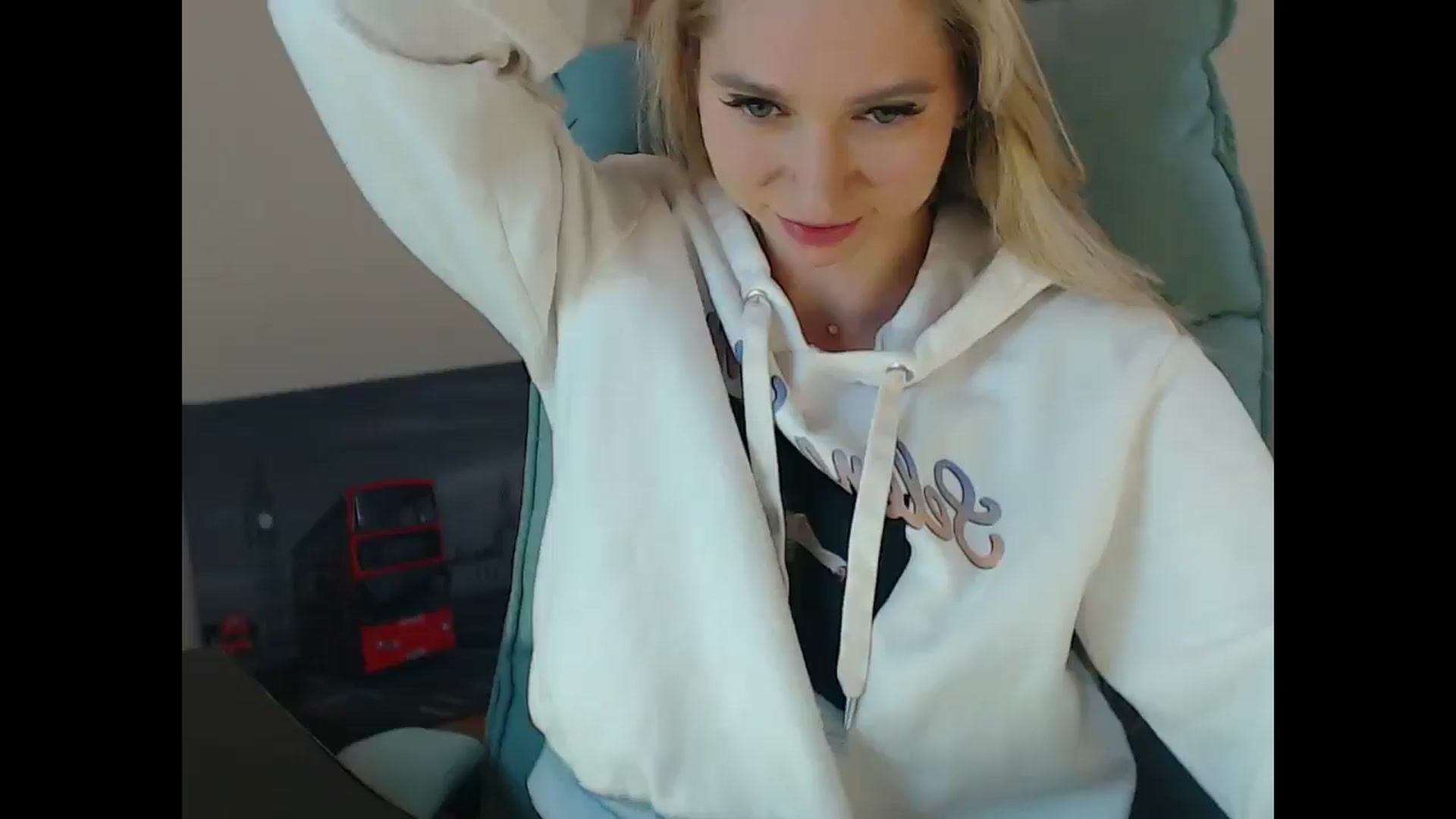 Gallery image thumbnail from Miss_Sylvia's myfreecams stream on, 12/20/2024, 20:26 image 4 of 20