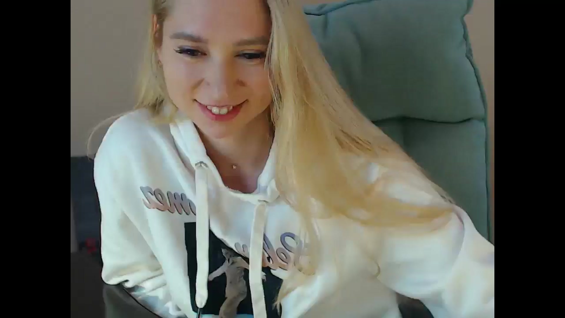 Gallery image thumbnail from Miss_Sylvia's myfreecams stream on, 12/20/2024, 20:26 image 3 of 20