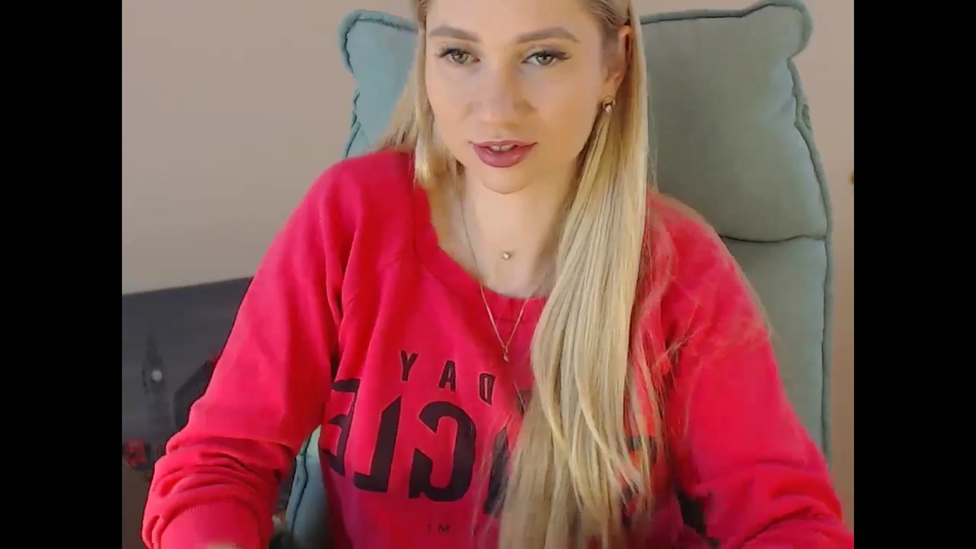Gallery image thumbnail from Miss_Sylvia's myfreecams stream on, 12/24/2024, 15:38 image 14 of 20