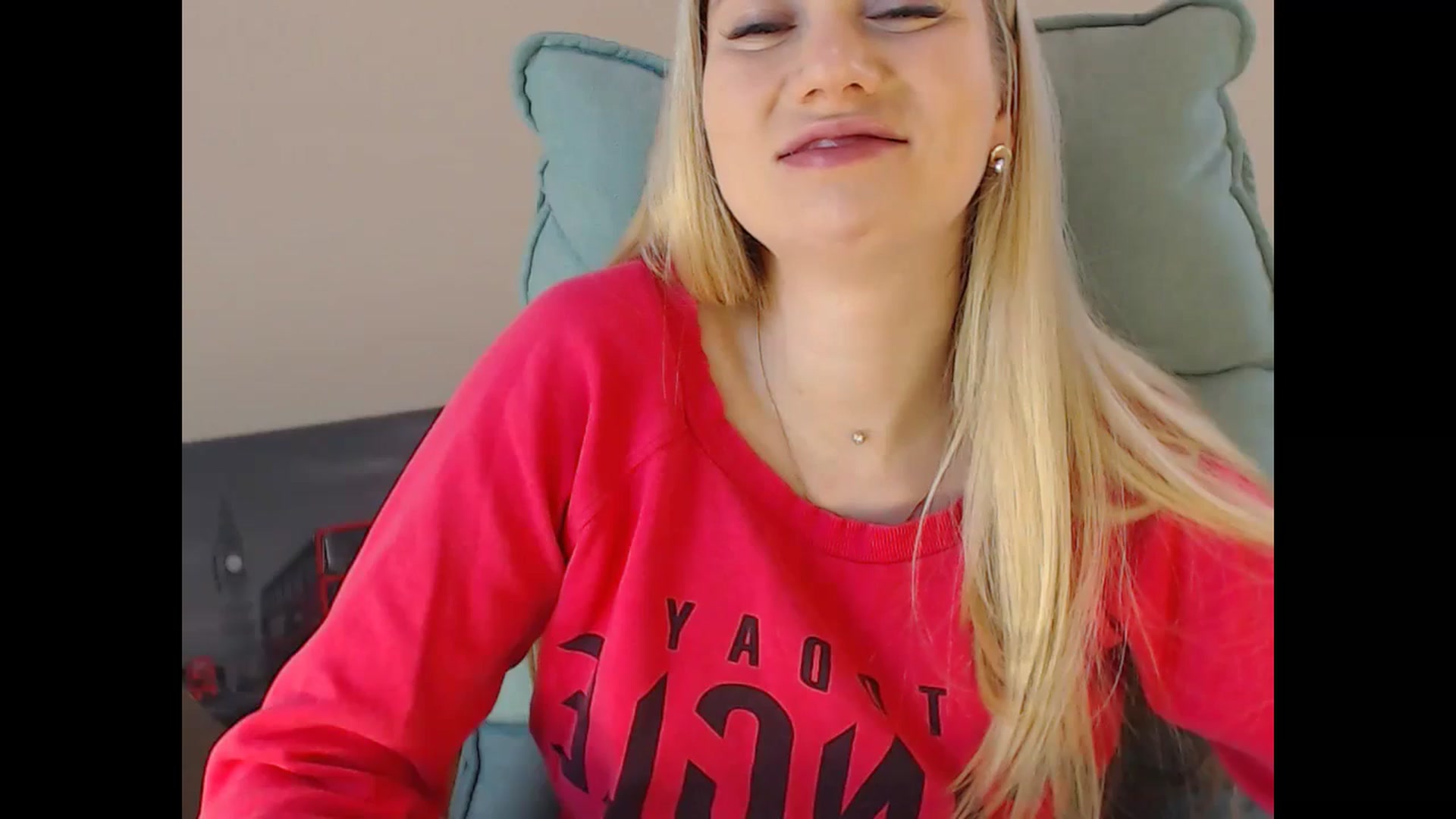 Gallery image thumbnail from Miss_Sylvia's myfreecams stream on, 12/24/2024, 16:27 image 10 of 20