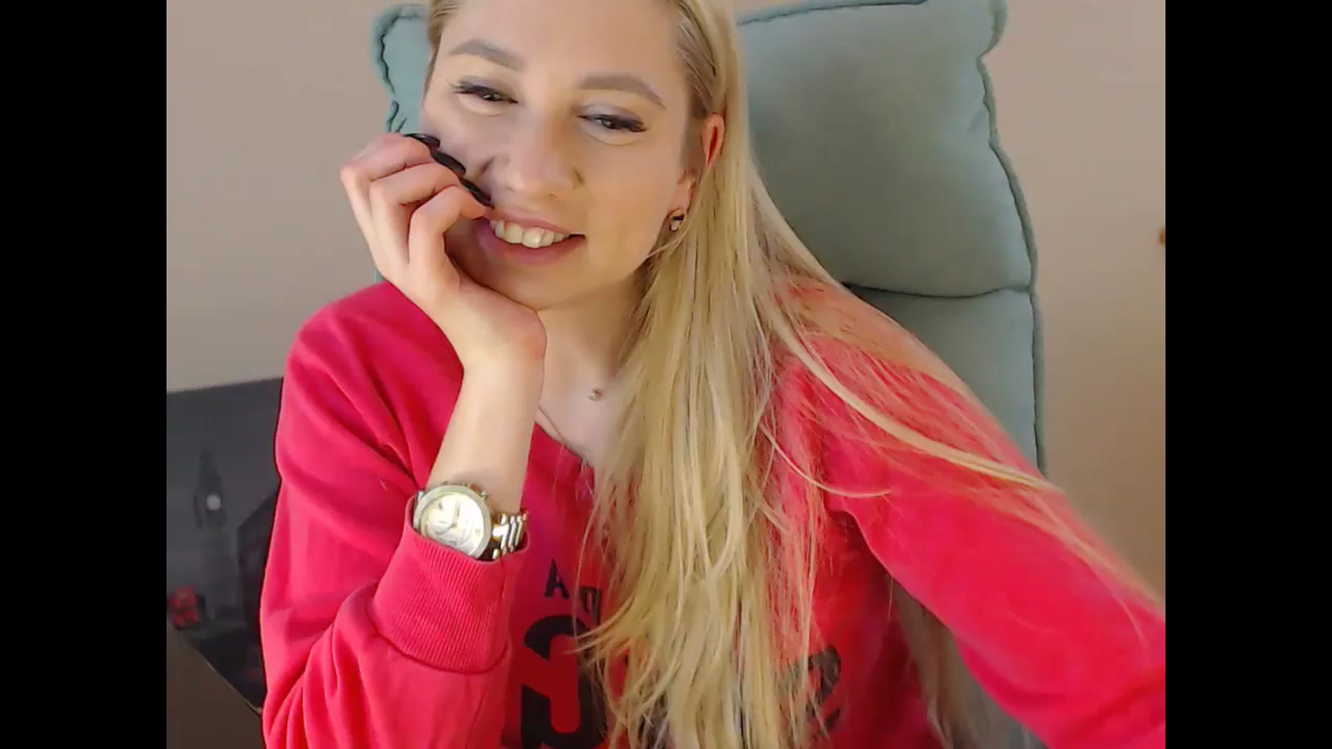 Gallery image thumbnail from Miss_Sylvia's myfreecams stream on, 12/24/2024, 17:40 image 9 of 20