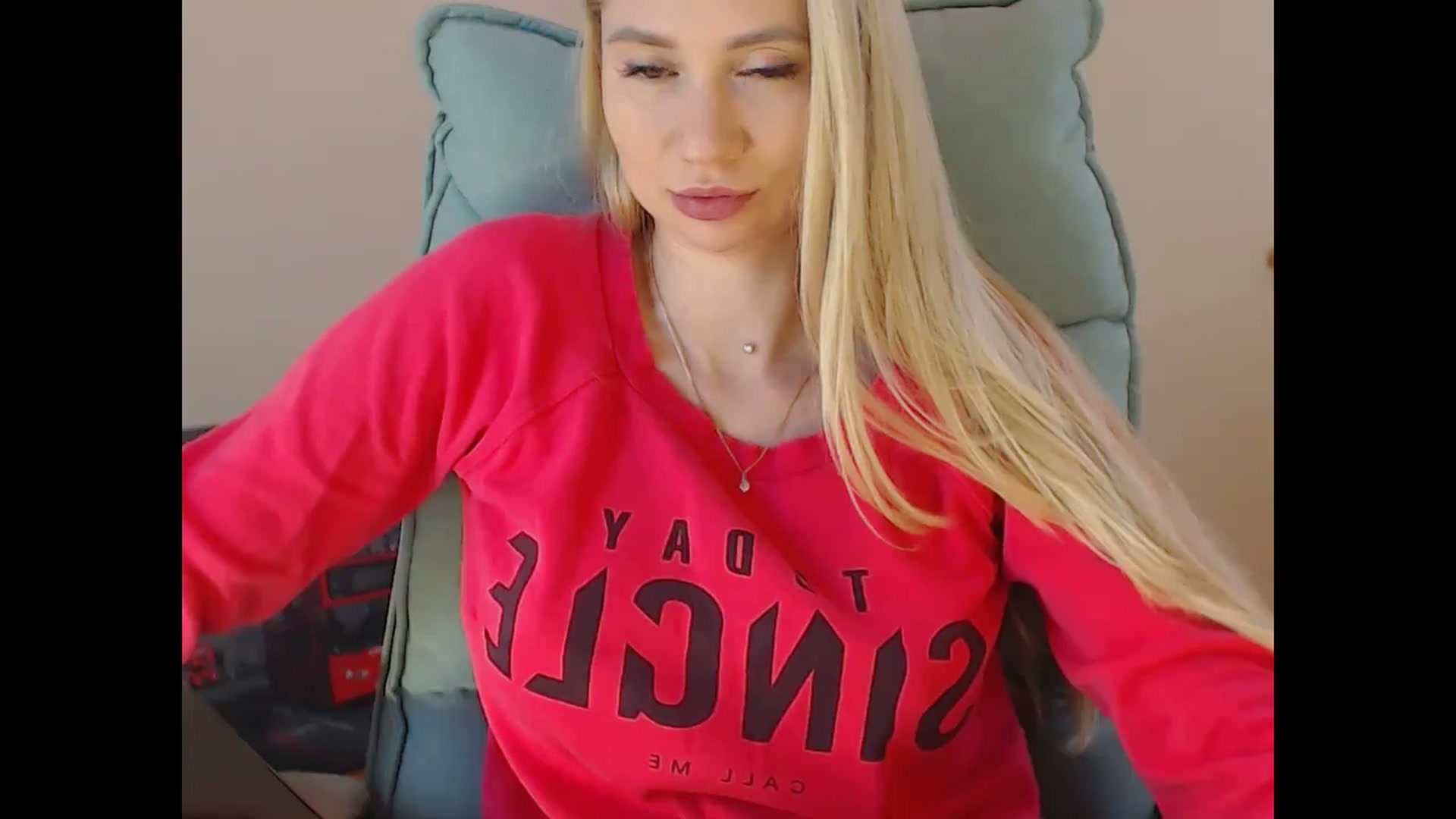 Gallery image thumbnail from Miss_Sylvia's myfreecams stream on, 12/24/2024, 17:40 image 10 of 20