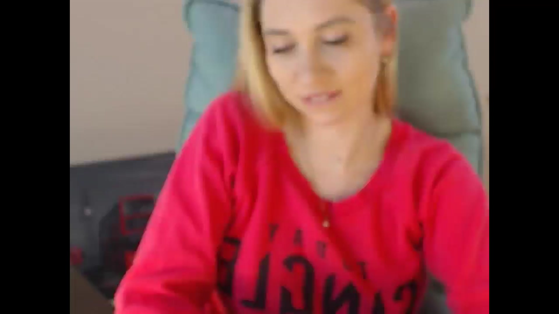 Gallery image thumbnail from Miss_Sylvia's myfreecams stream on, 12/24/2024, 17:40 image 16 of 20