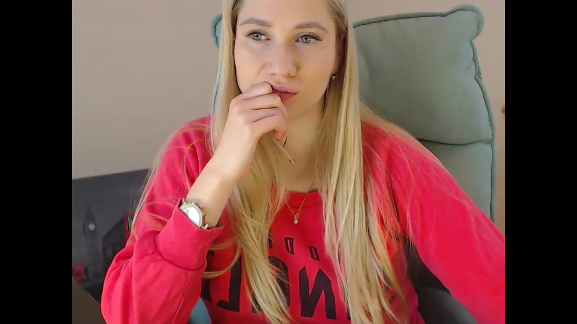 Gallery image thumbnail from Miss_Sylvia's myfreecams stream on, 12/24/2024, 20:16 image 20 of 20