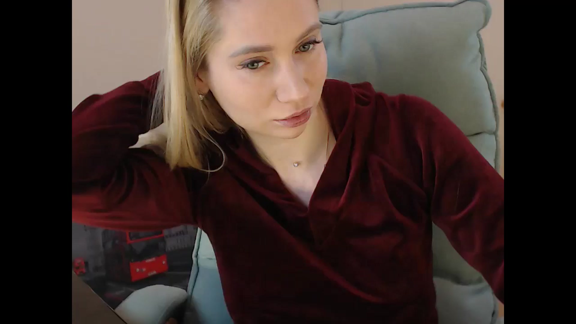 Gallery image thumbnail from Miss_Sylvia's myfreecams stream on, 12/25/2024, 18:14 image 11 of 20