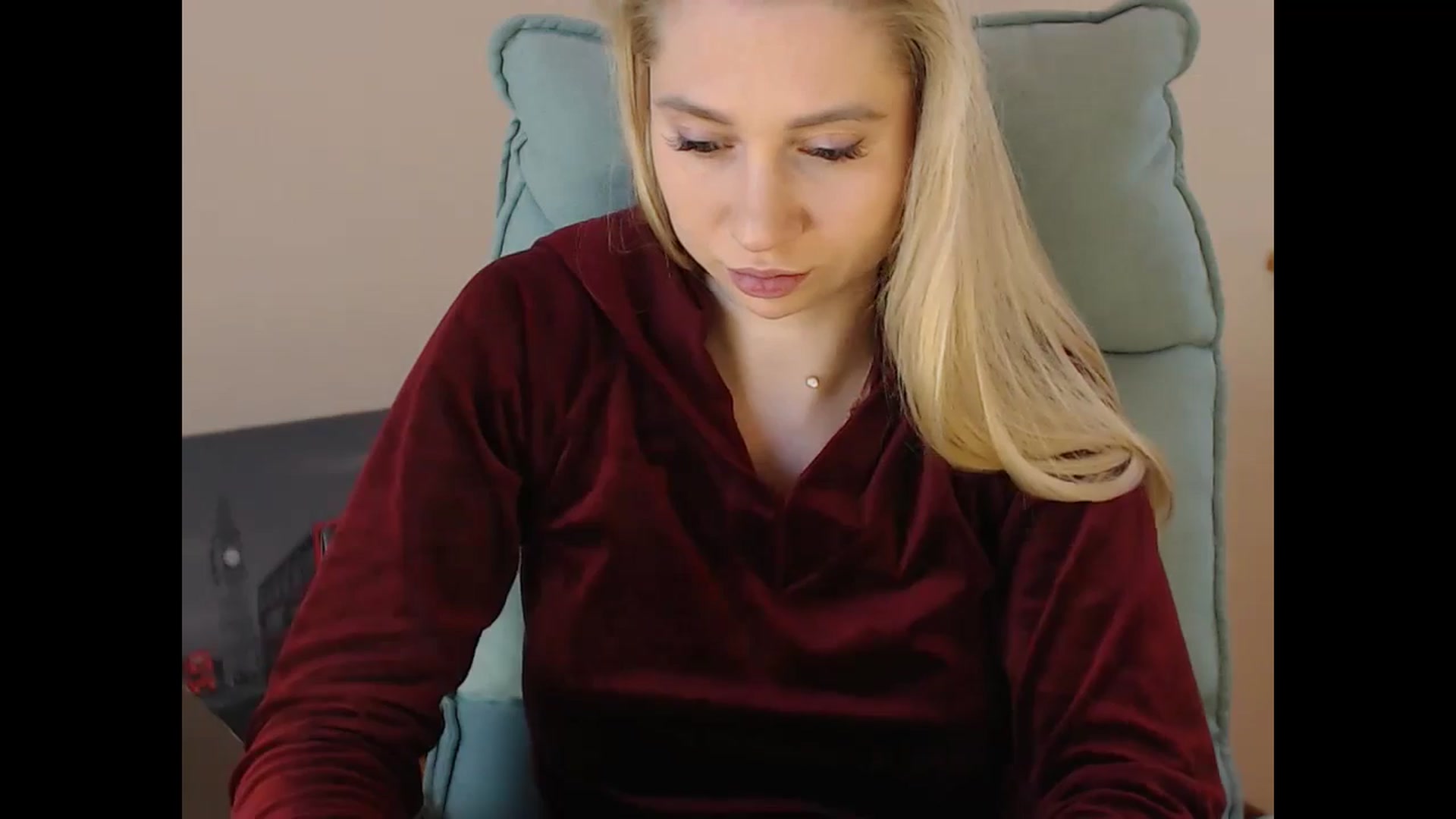 Gallery image thumbnail from Miss_Sylvia's myfreecams stream on, 12/25/2024, 18:14 image 3 of 20