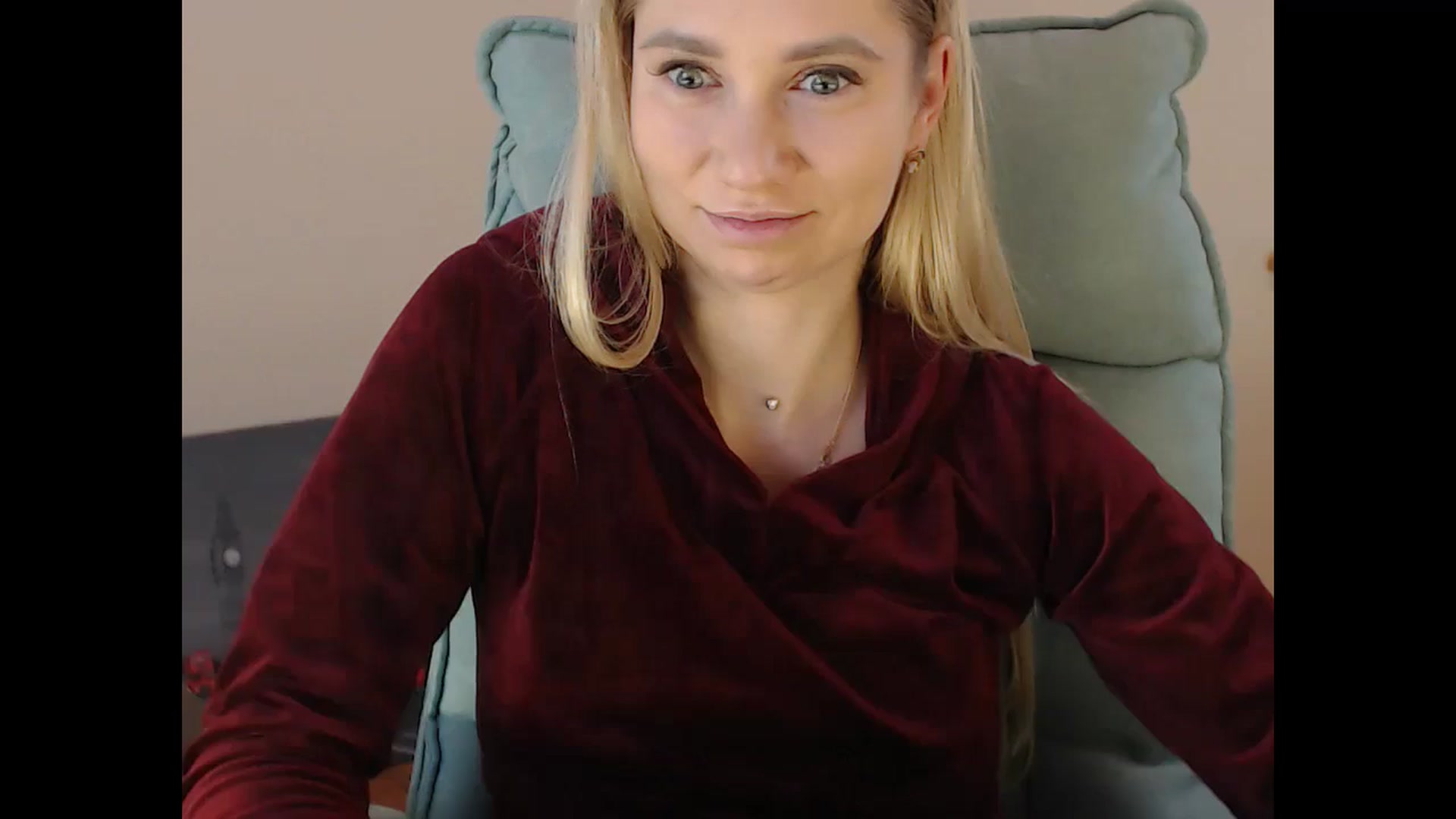 Gallery image thumbnail from Miss_Sylvia's myfreecams stream on, 12/25/2024, 18:14 image 16 of 20