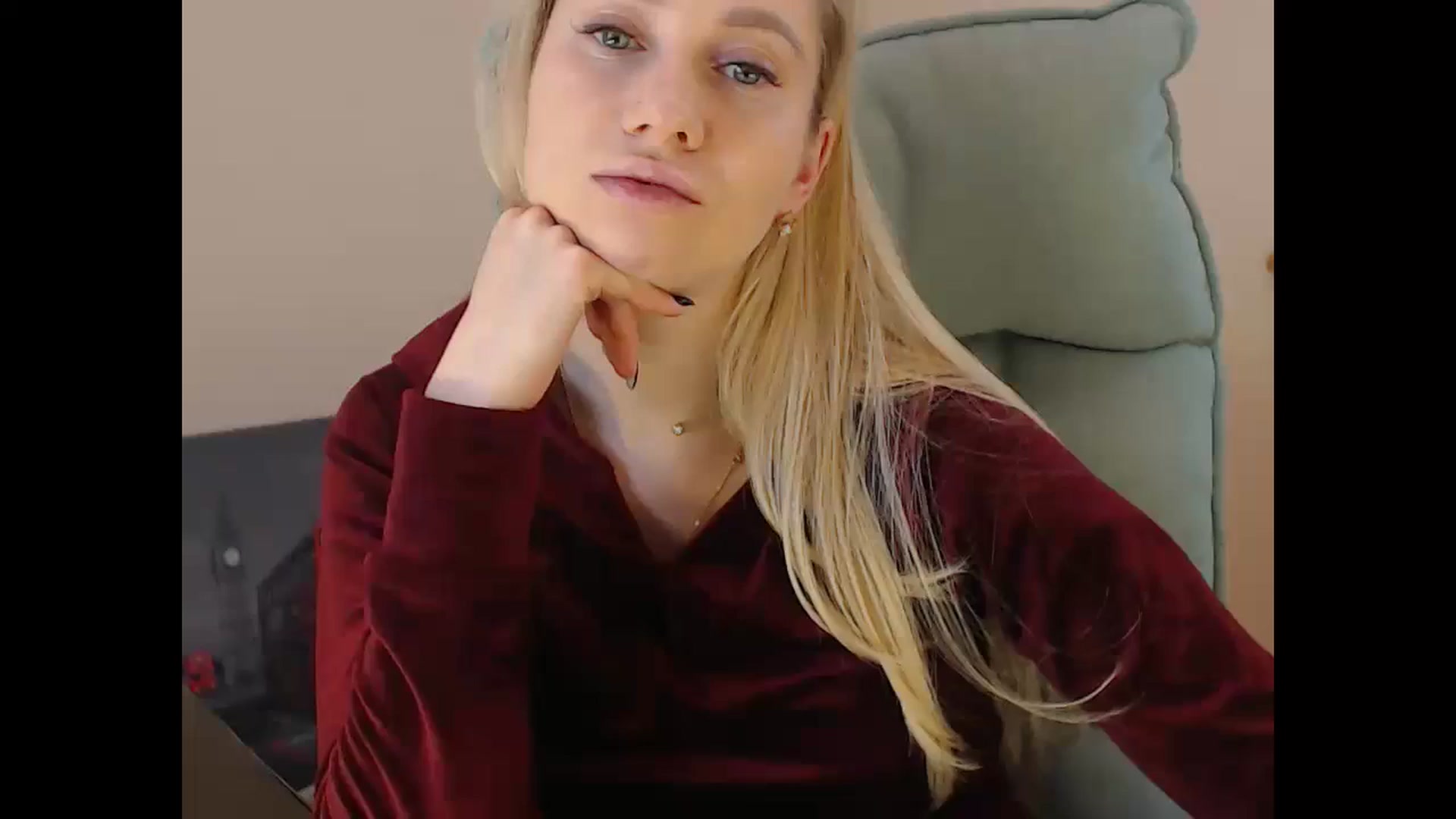 Gallery image thumbnail from Miss_Sylvia's myfreecams stream on, 12/25/2024, 18:14 image 5 of 20