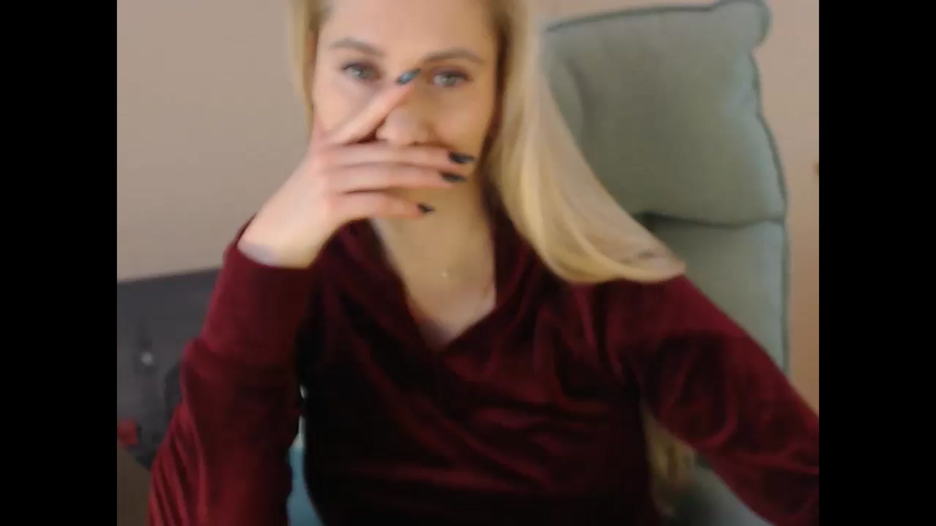 Gallery image thumbnail from Miss_Sylvia's myfreecams stream on, 12/25/2024, 18:14 image 1 of 20