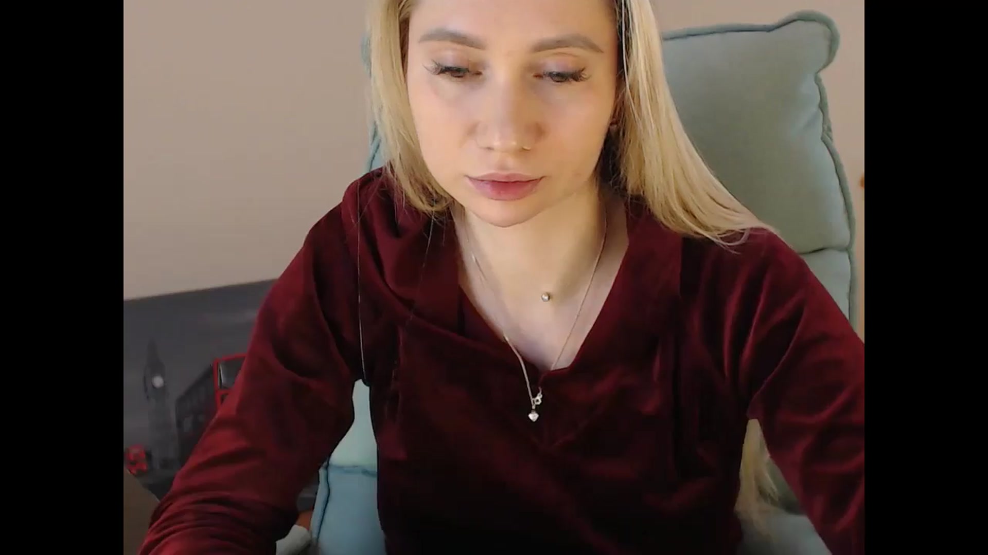 Gallery image thumbnail from Miss_Sylvia's myfreecams stream on, 12/25/2024, 19:29 image 7 of 20
