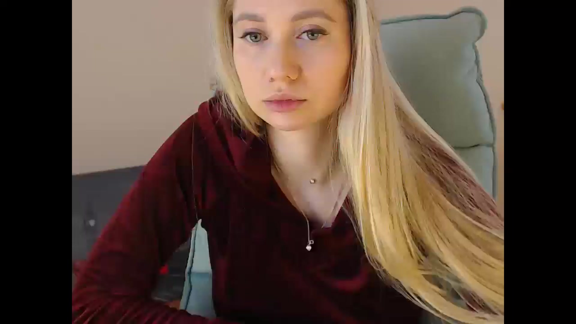 Gallery image thumbnail from Miss_Sylvia's myfreecams stream on, 12/25/2024, 19:29 image 9 of 20